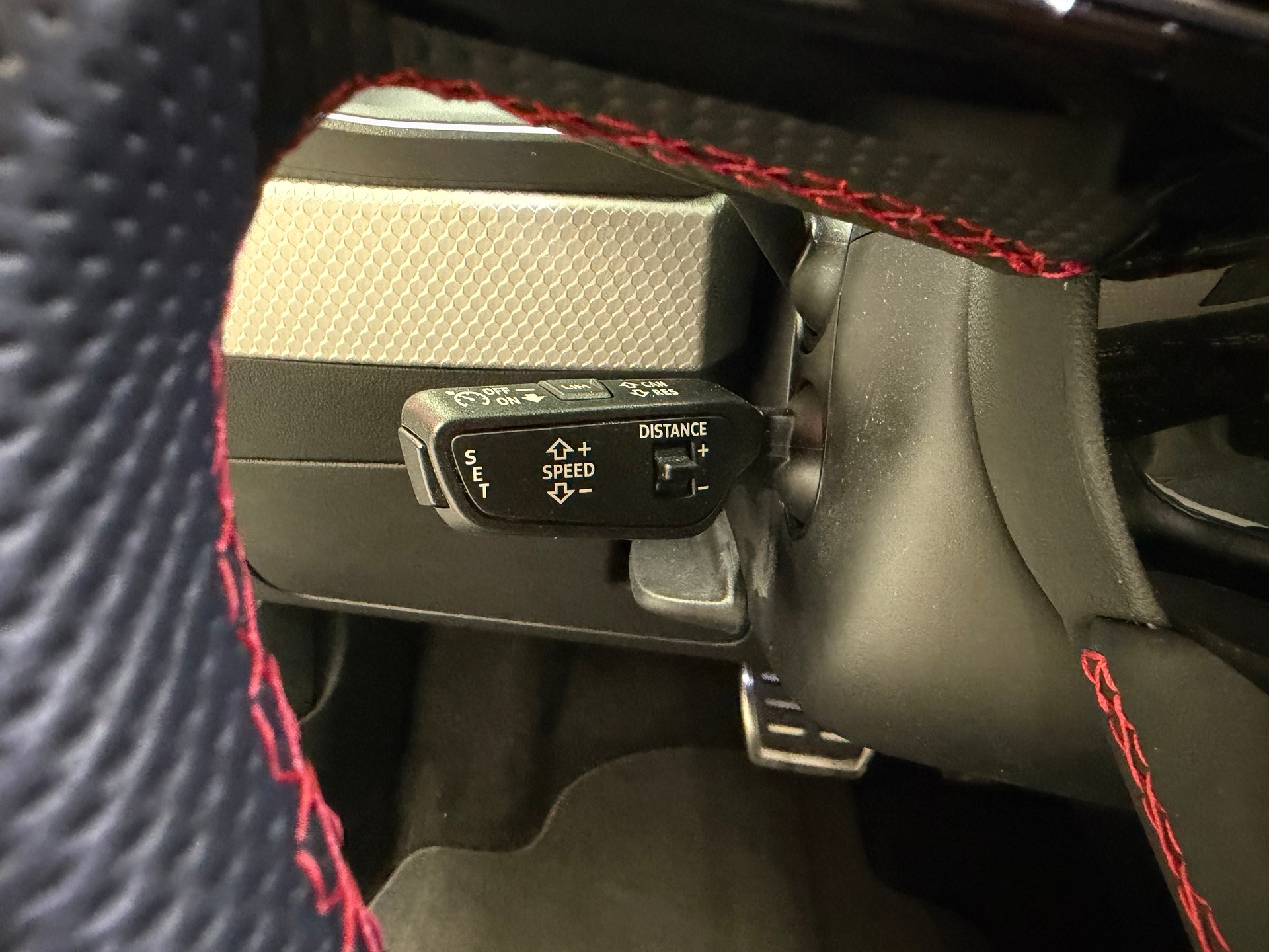 AUDI A1 Sportback 40 TFSI S Line S-tronic-image-18