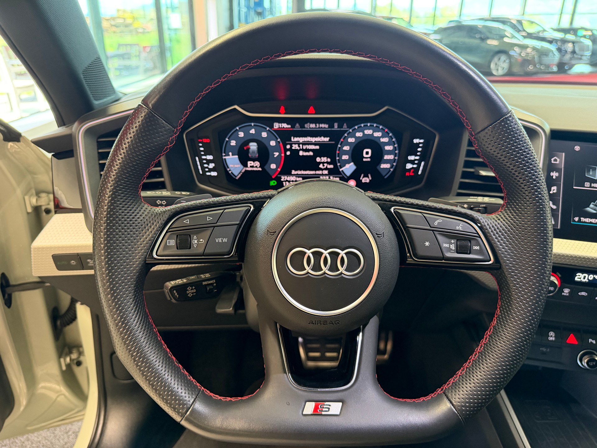 AUDI A1 Sportback 40 TFSI S Line S-tronic-image-15
