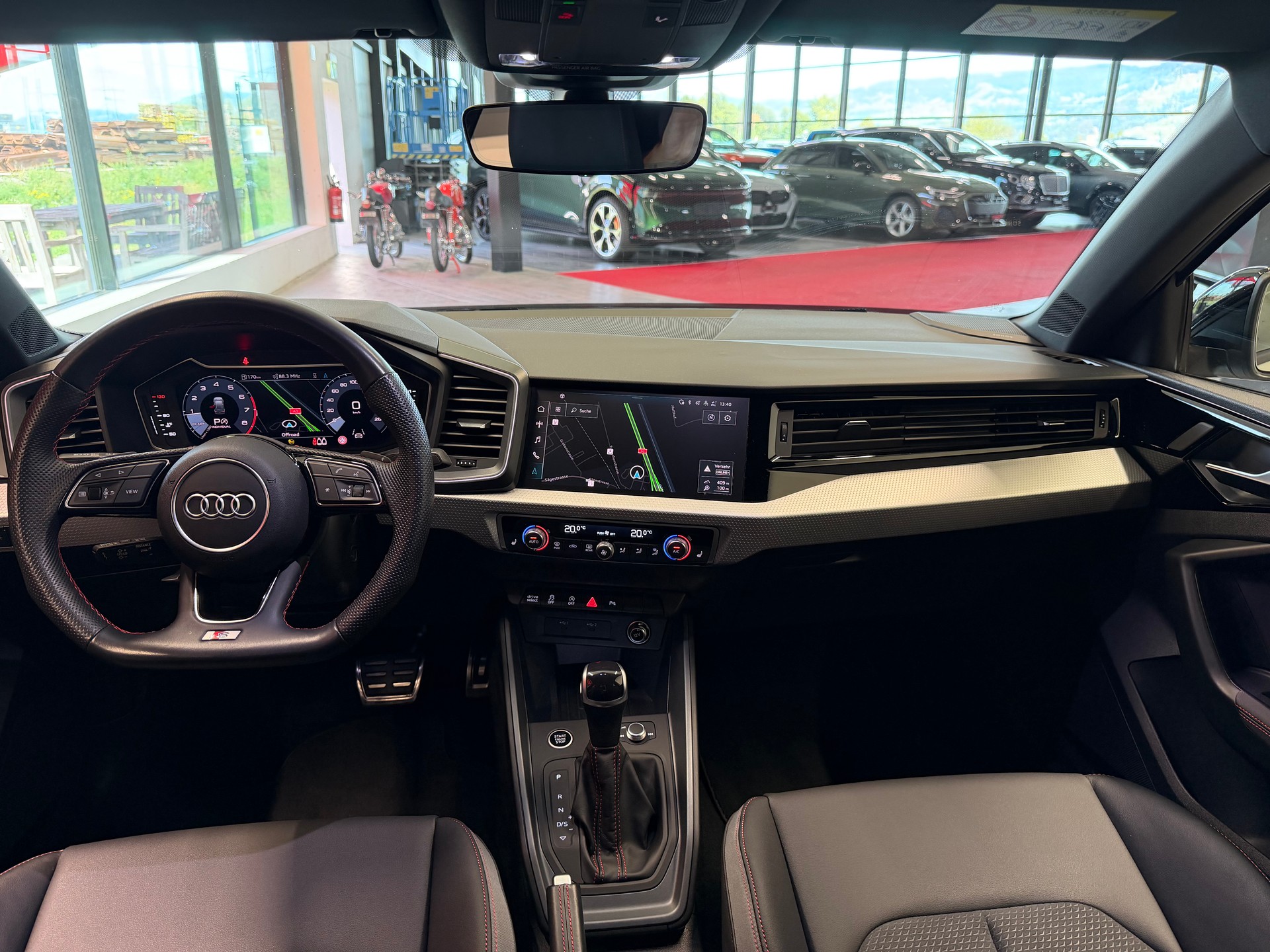 AUDI A1 Sportback 40 TFSI S Line S-tronic-image-24