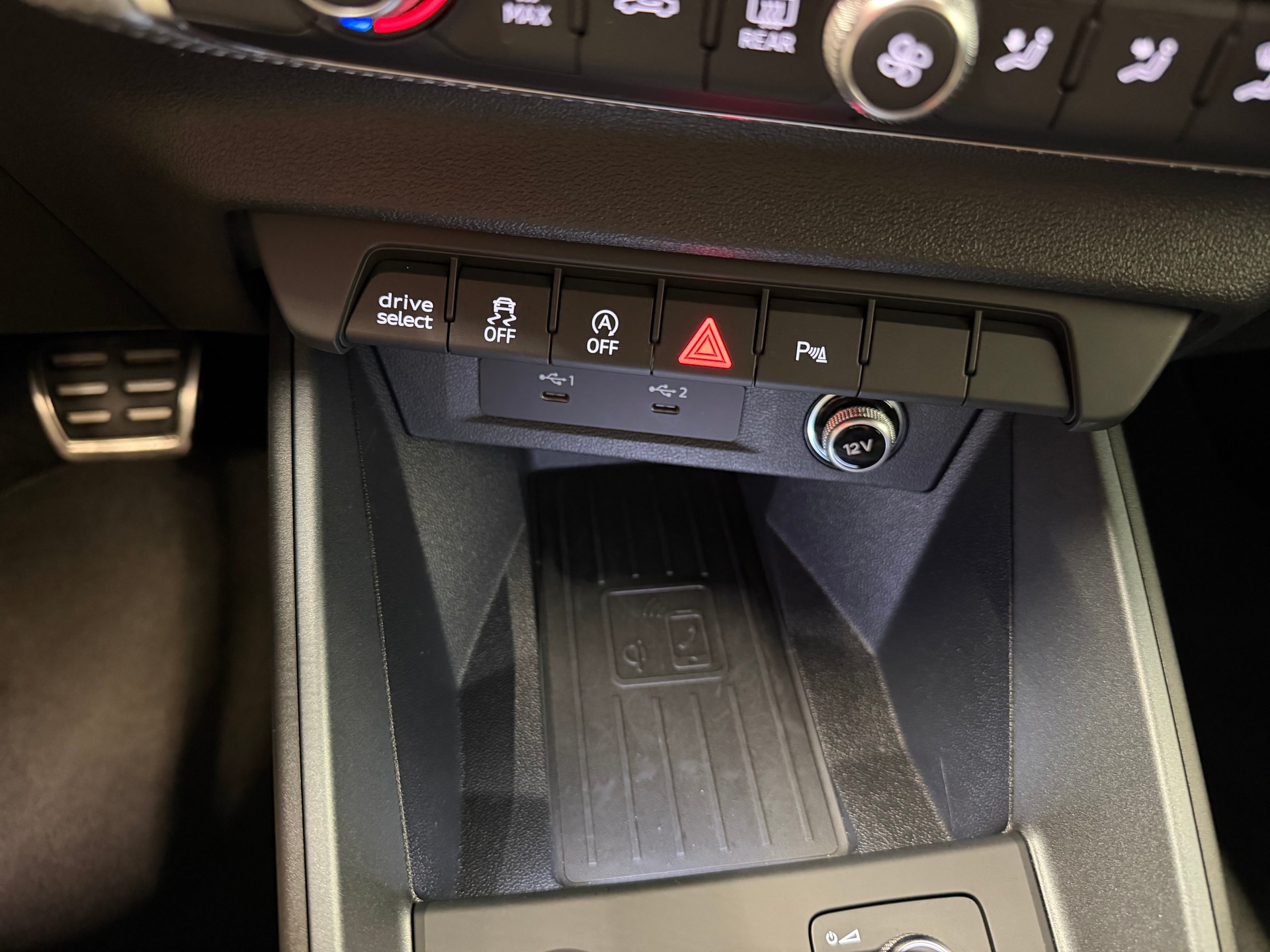 AUDI A1 Sportback 40 TFSI S Line S-tronic-image-19