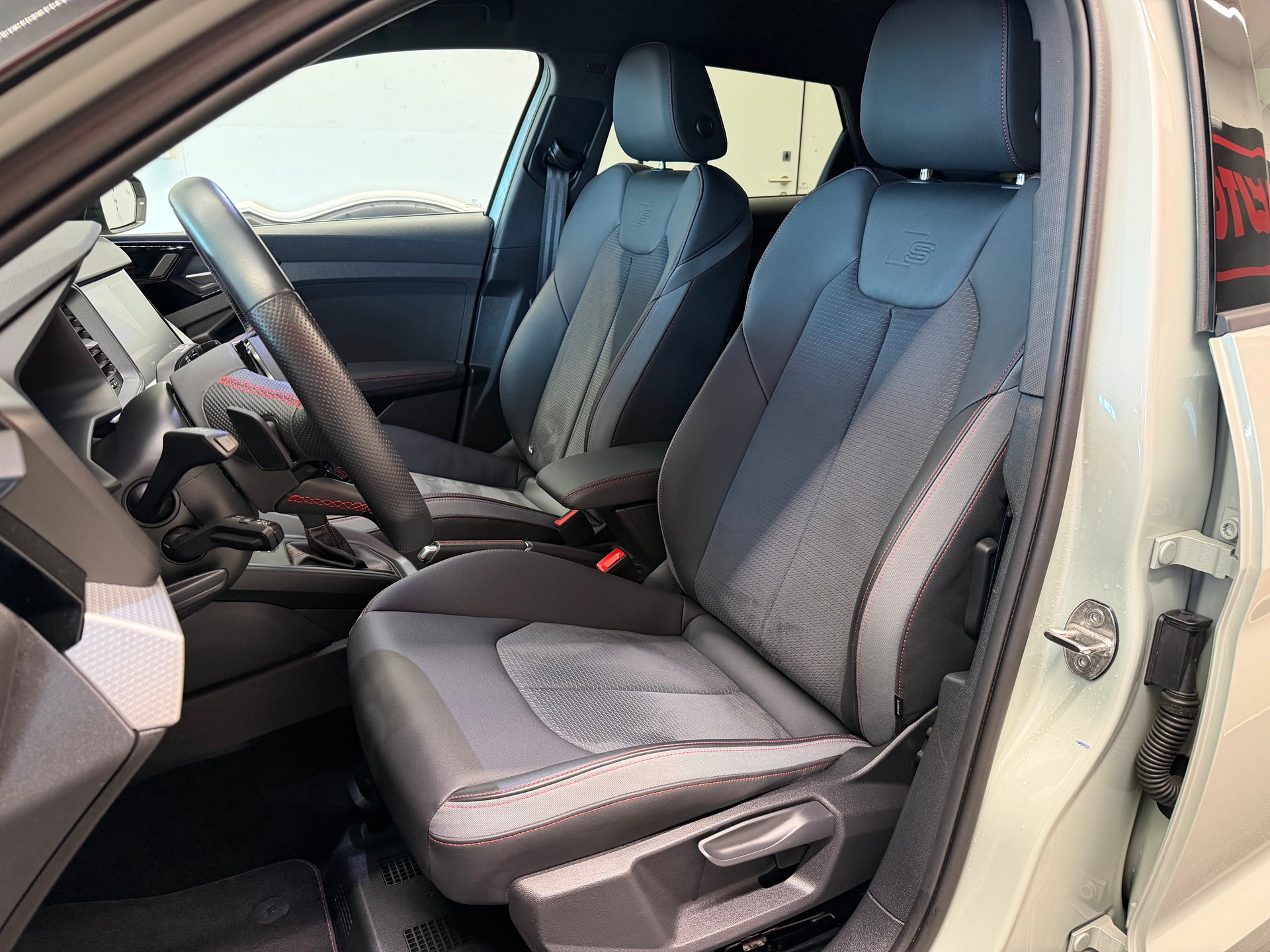 AUDI A1 Sportback 40 TFSI S Line S-tronic-image-11