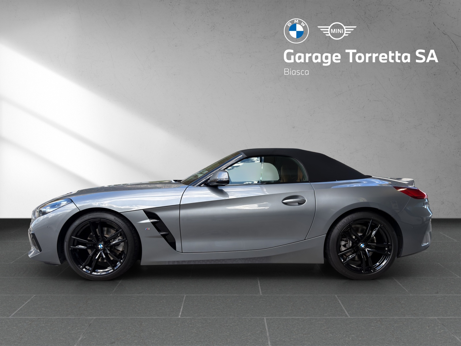 BMW Z4 sDrive 20i M Sport-showroom-element-1