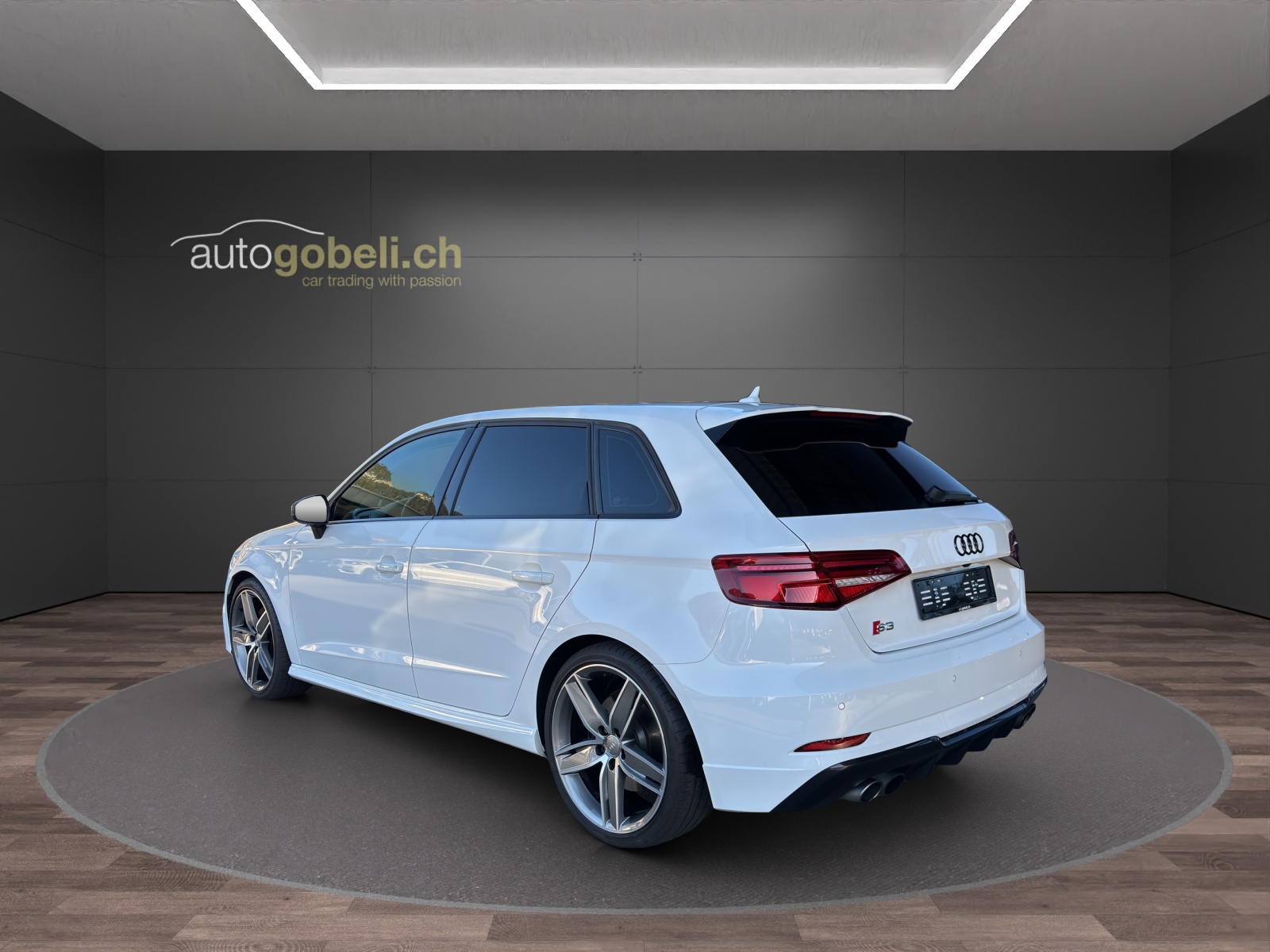 AUDI S3 Sportback 2.0 TFSI quattro S-tronic-showroom-element-1