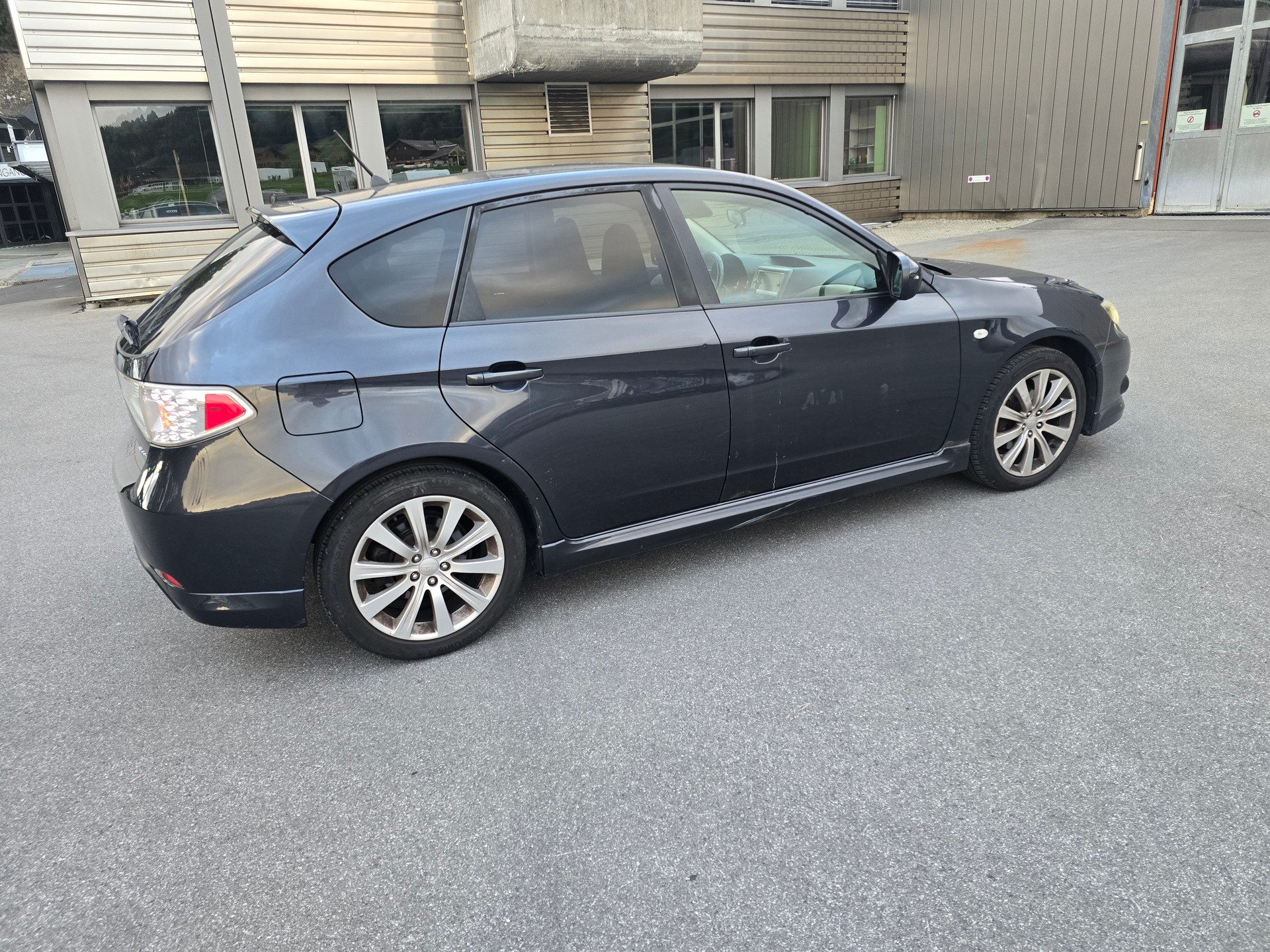 SUBARU Impreza 2.0R Comfort S Automatic-image-6