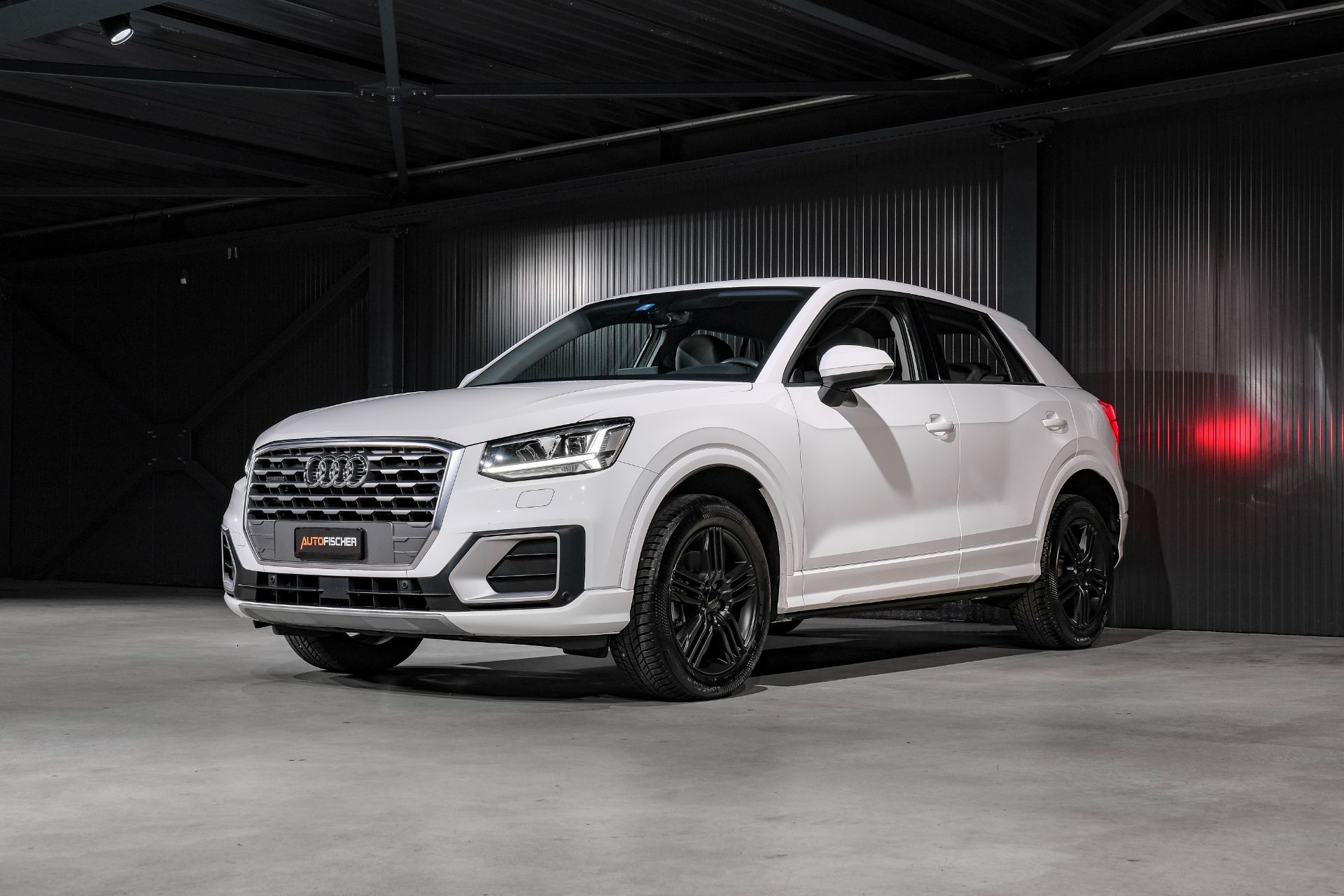 AUDI Q2 2.0 TDI quattro S-tronic Sport-showroom-element-3