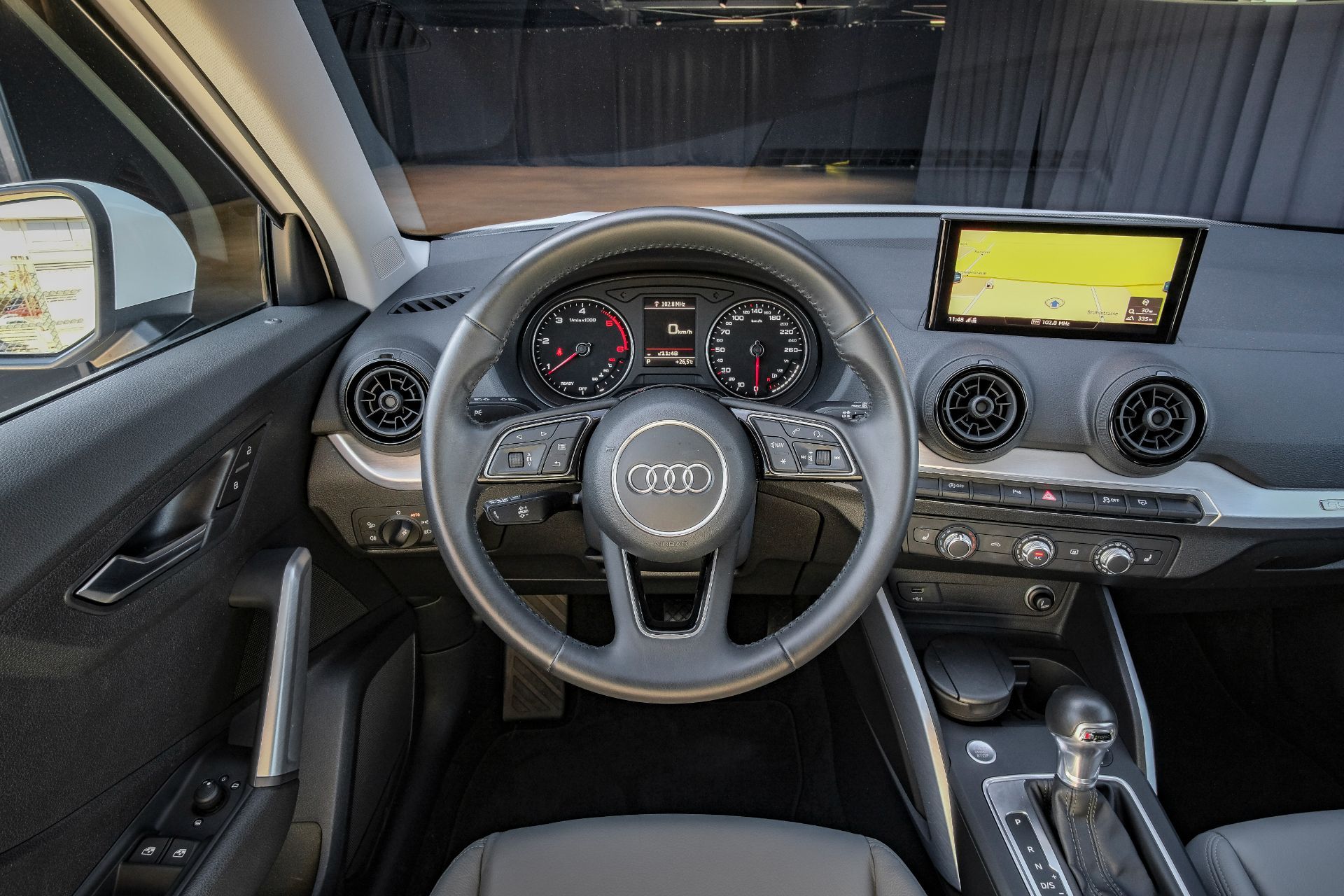 AUDI Q2 2.0 TDI quattro S-tronic Sport-image-15