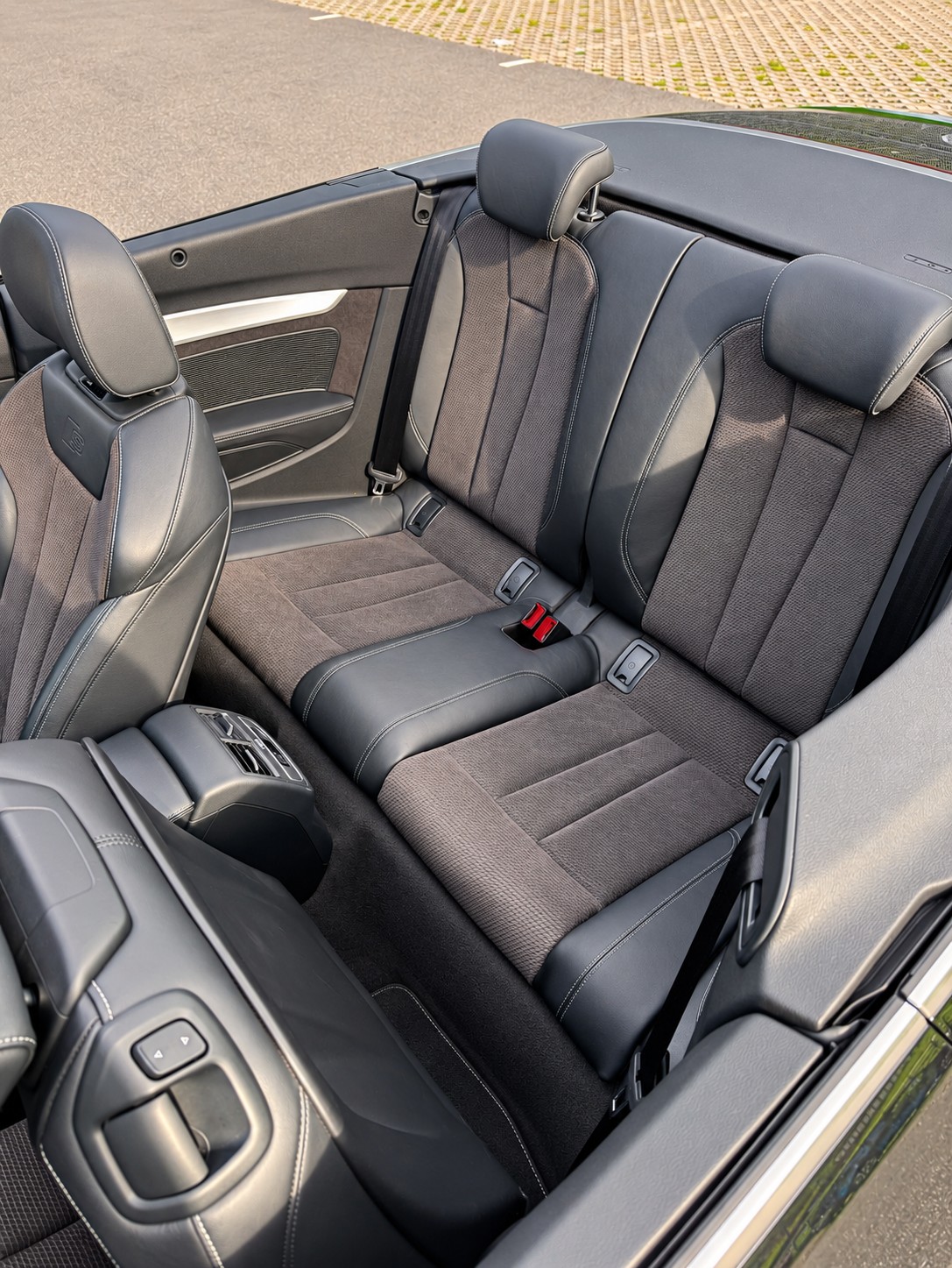 AUDI S5 Cabrio 3.0 TFSI quattro tiptronic-image-7