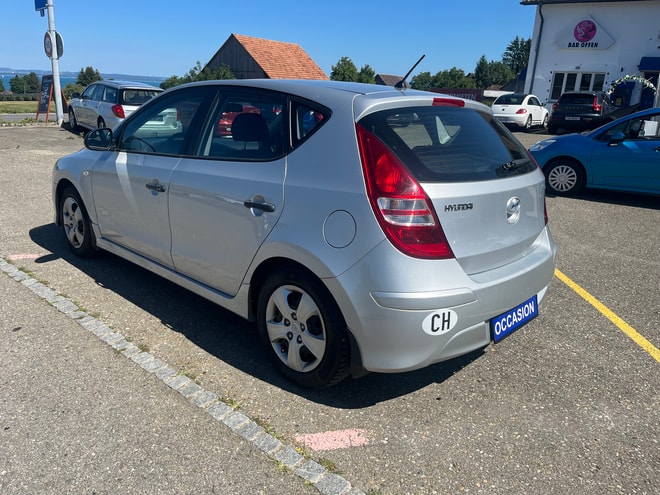 HYUNDAI i30 1.4 Comfort-image-3