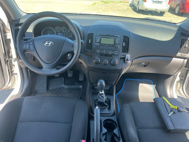 HYUNDAI i30 1.4 Comfort-image-7