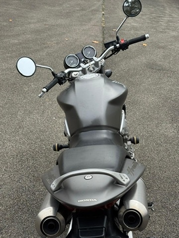HONDA CB 900 F Hornet-image-4
