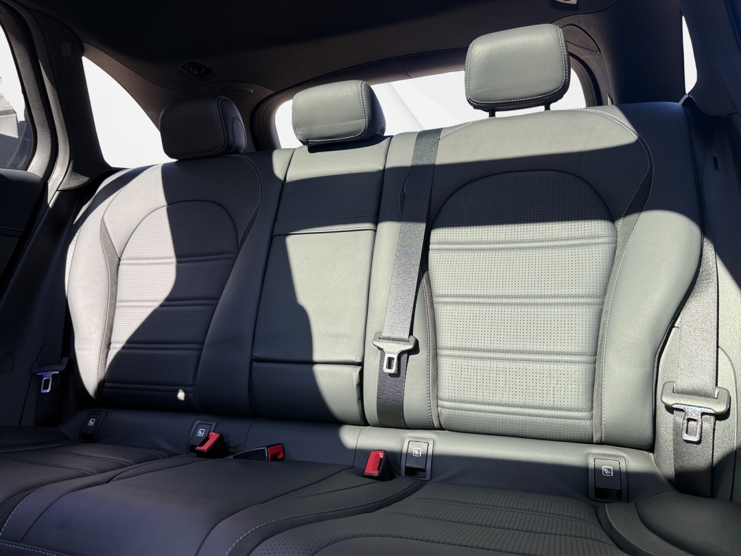 MERCEDES-BENZ GLC 63 S AMG 4Matic 9G-Tronic-image-10