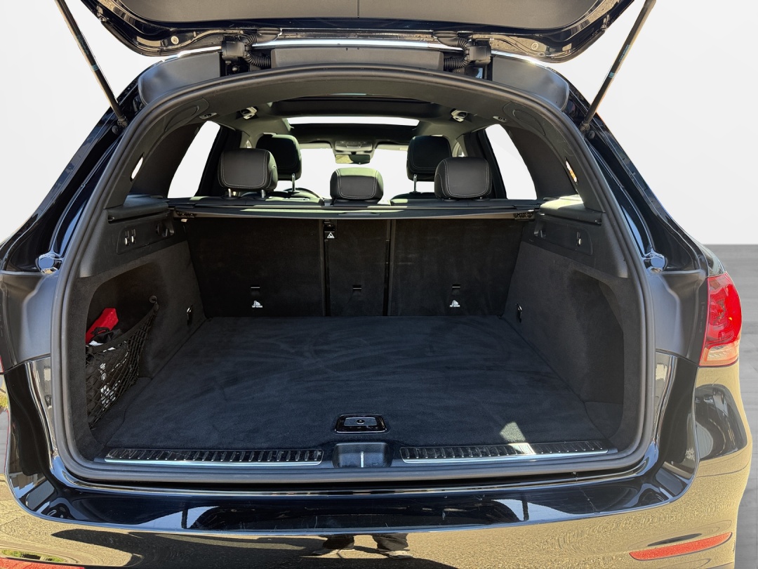 MERCEDES-BENZ GLC 63 S AMG 4Matic 9G-Tronic-image-12