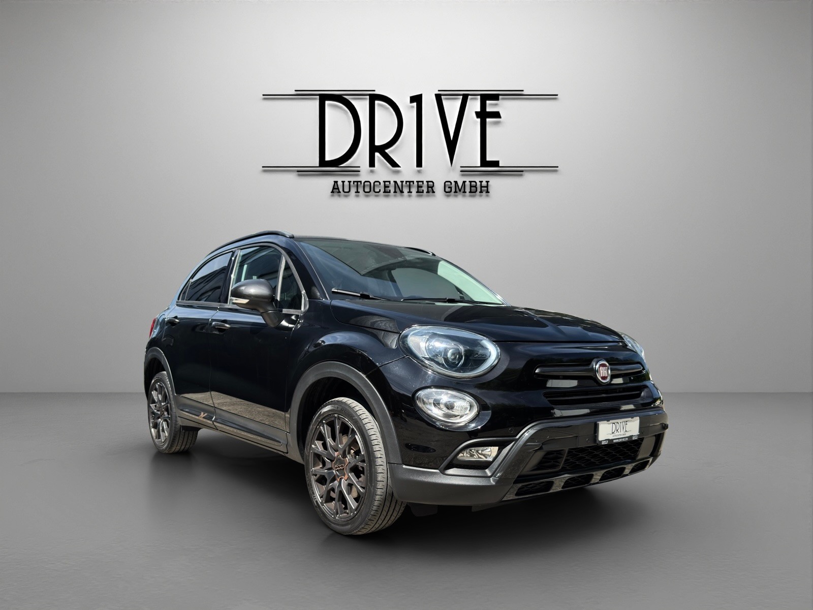 FIAT 500X 2.0 MJ Off Road Look S-Design 4x4 Automatic-showroom-element-2