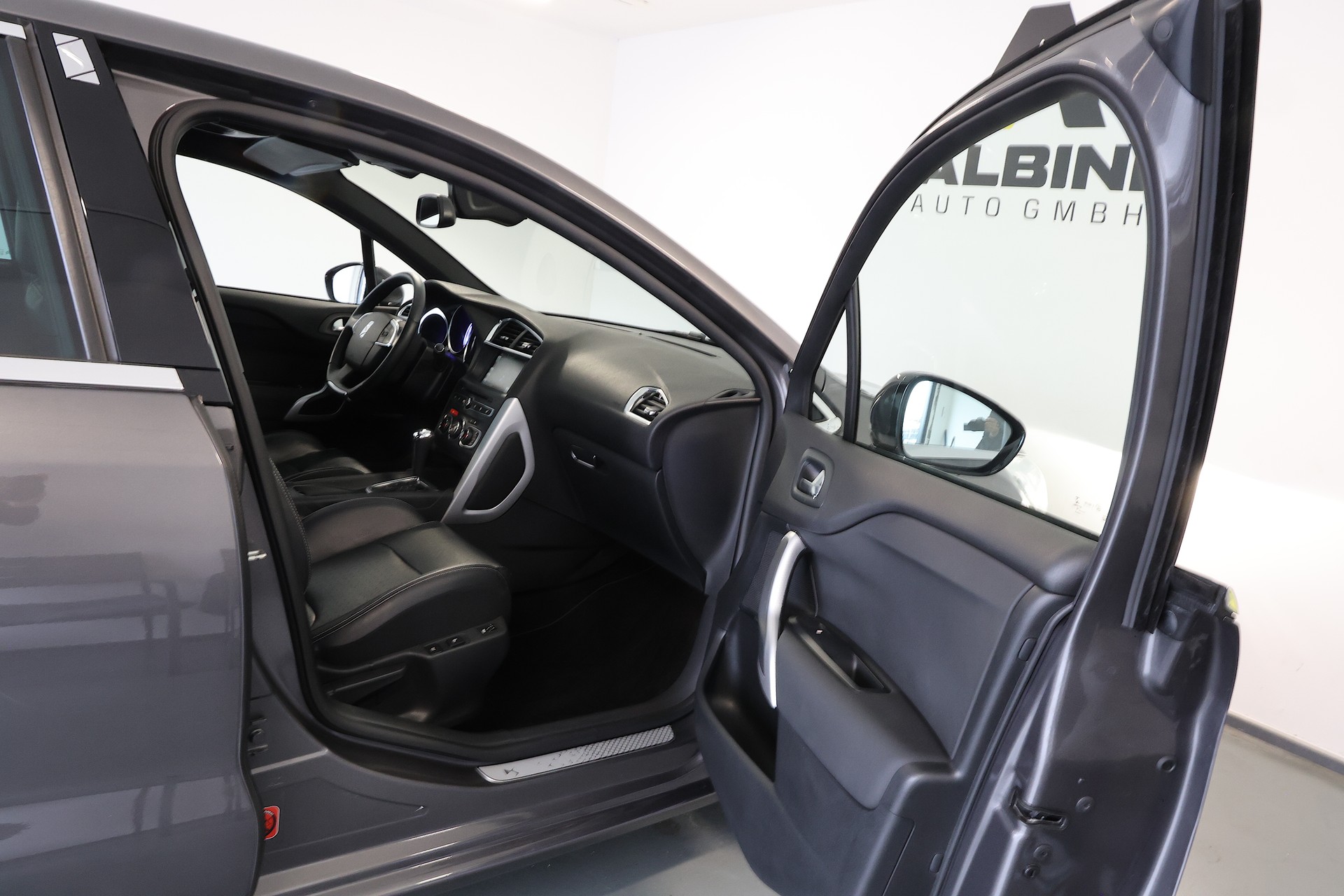 DS AUTOMOBILES DS4 1.6 THP 165 So Chic-image-10
