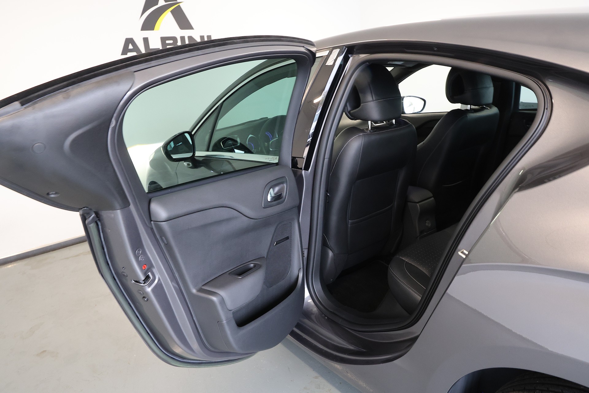DS AUTOMOBILES DS4 1.6 THP 165 So Chic-image-14