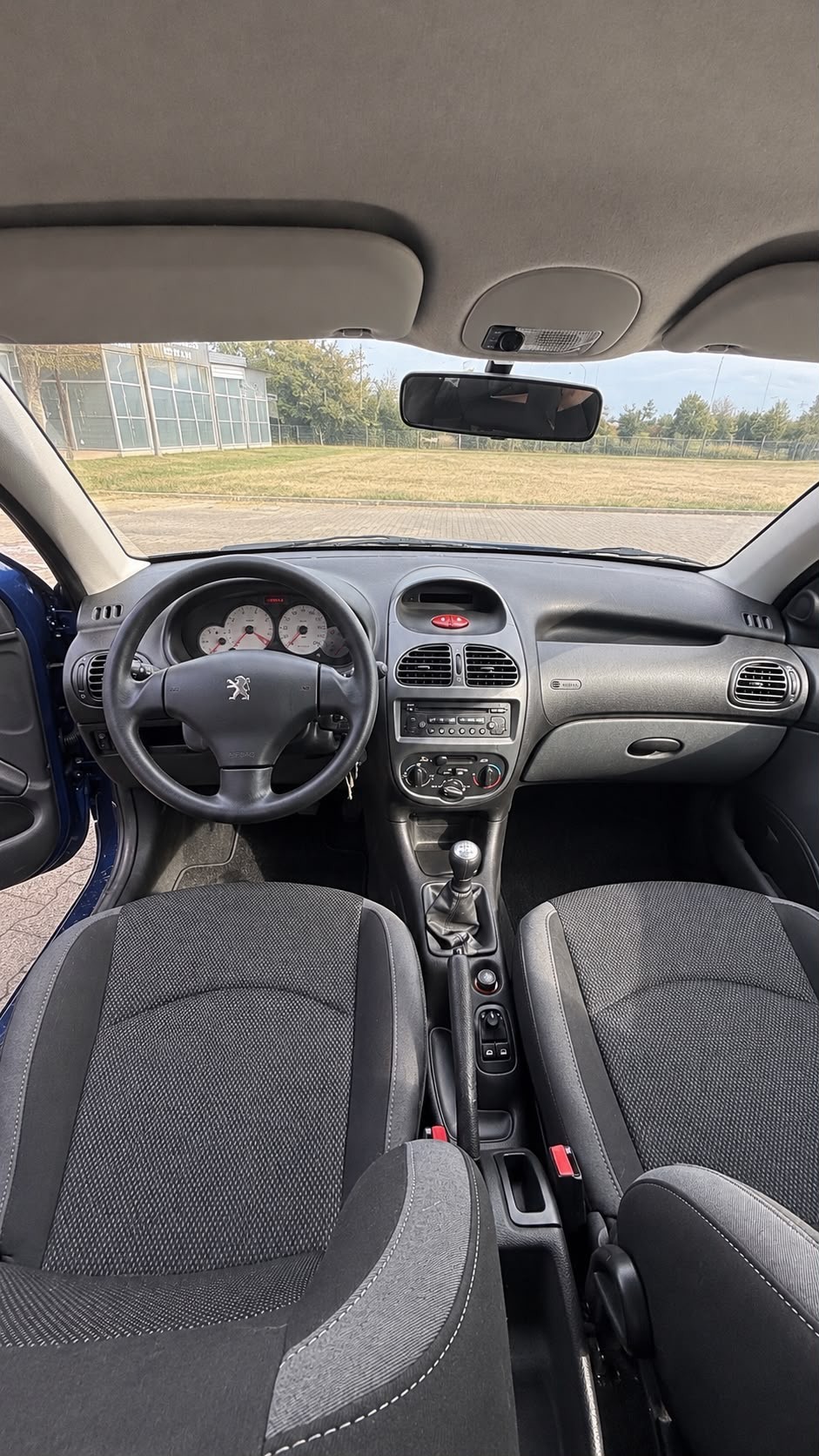 PEUGEOT 206 1.4 Trendy-image-4