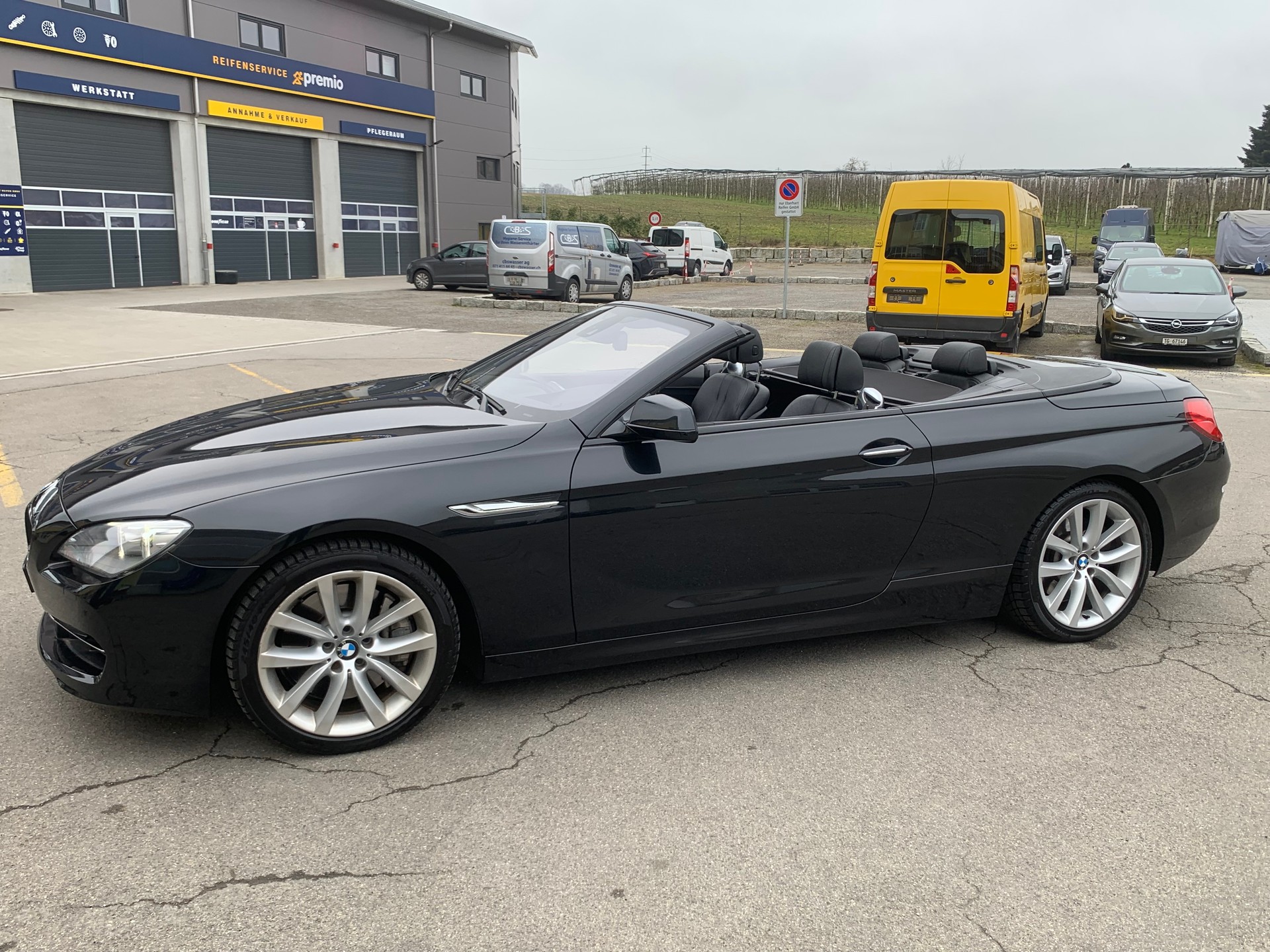 BMW 650i Cabrio-image-9