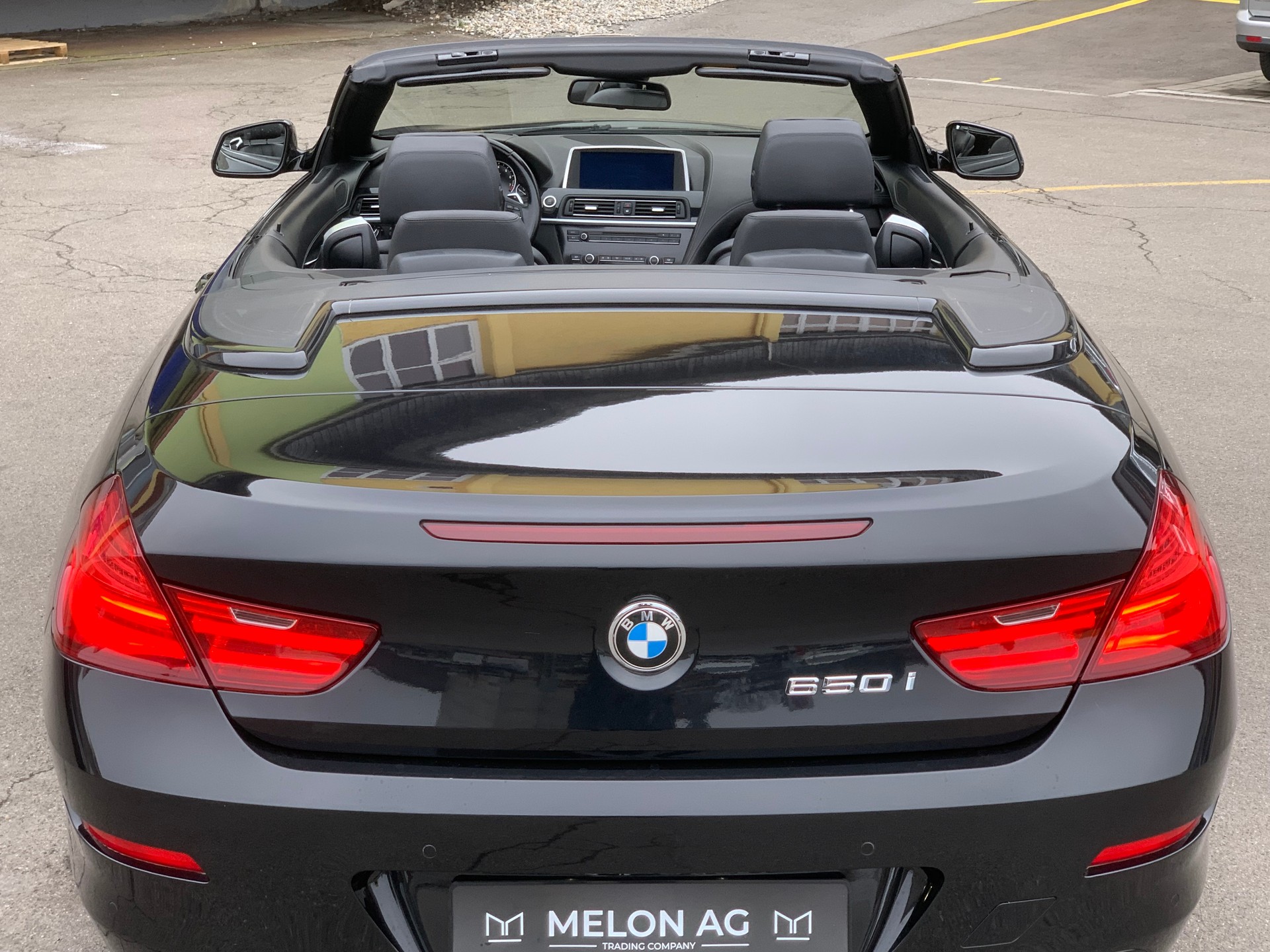 BMW 650i Cabrio-image-10