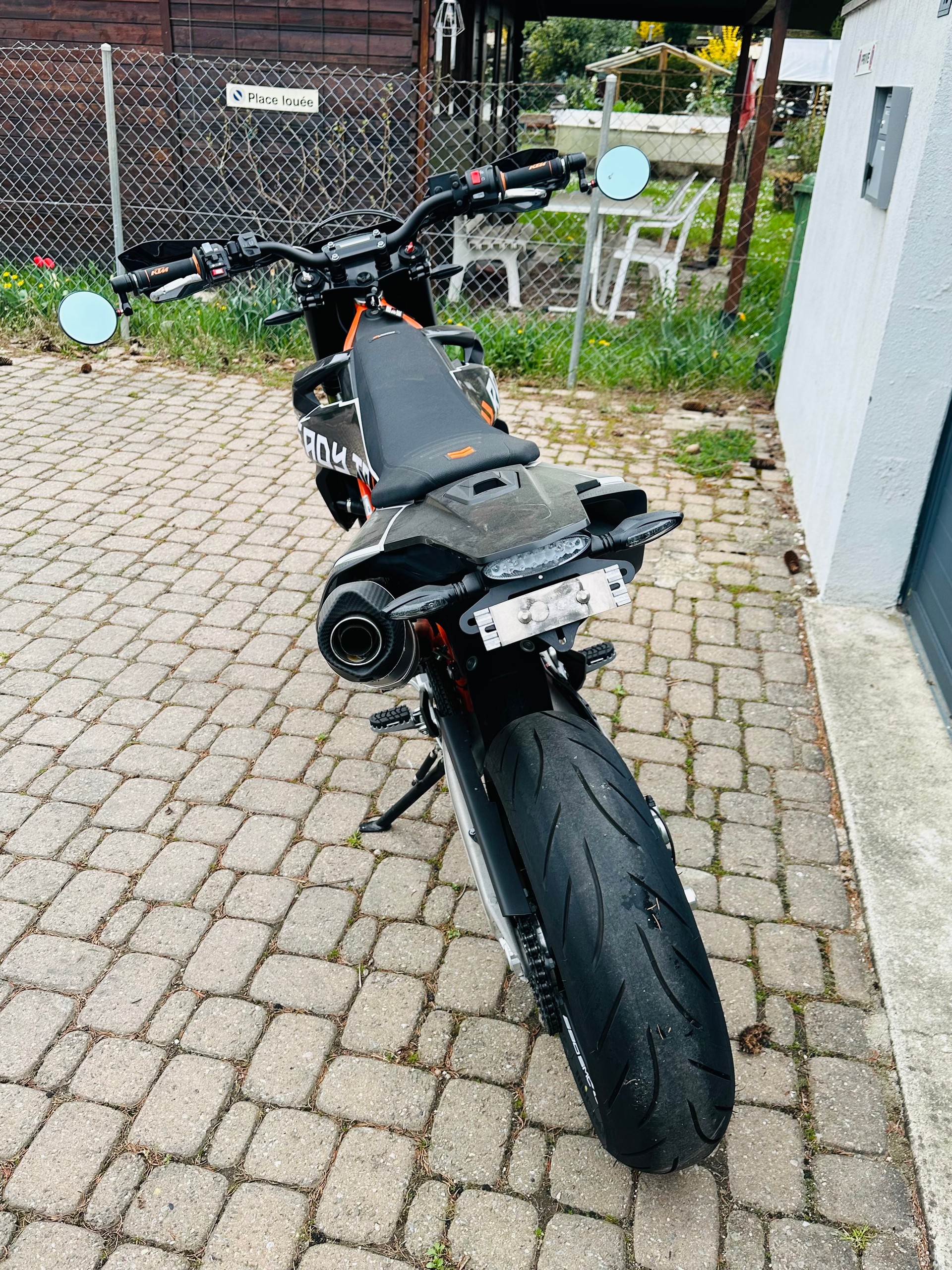 KTM 690 SMC R ABS-image-3