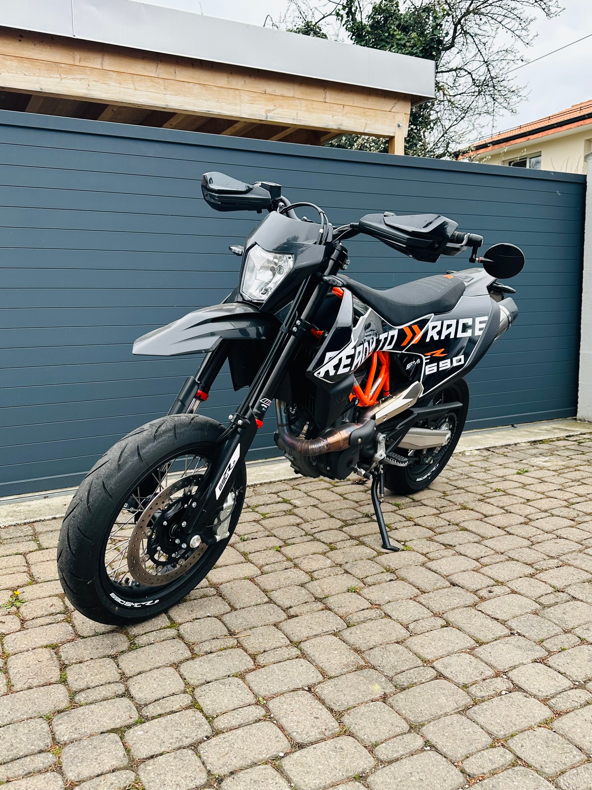 KTM 690 SMC R ABS-image-0
