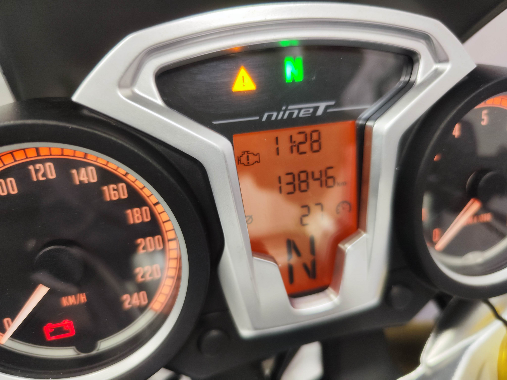 BMW R nineT-image-8