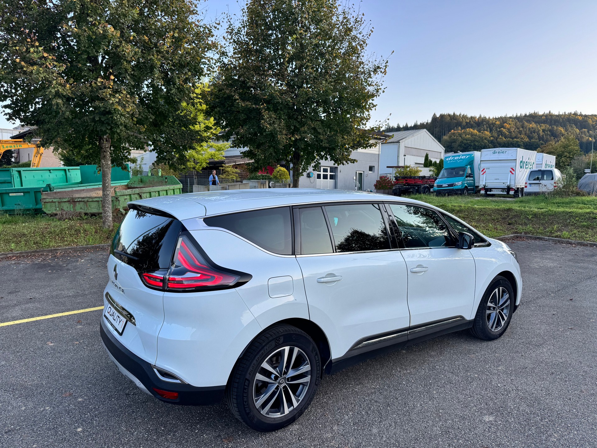 RENAULT Espace 1.8 Benziner Automatik 7 Plätze-showroom-element-3