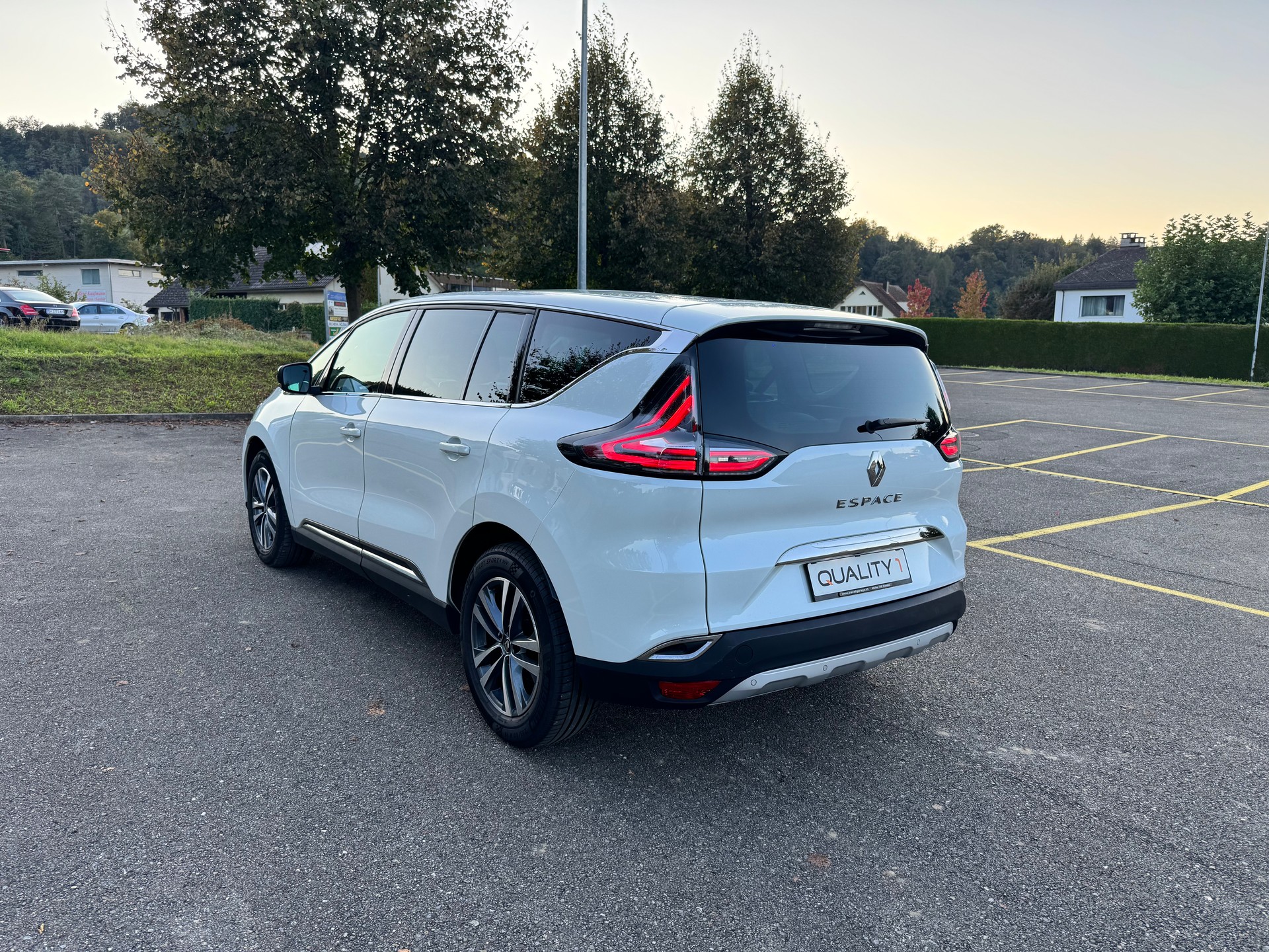 RENAULT Espace 1.8 Benziner Automatik 7 Plätze-image-4