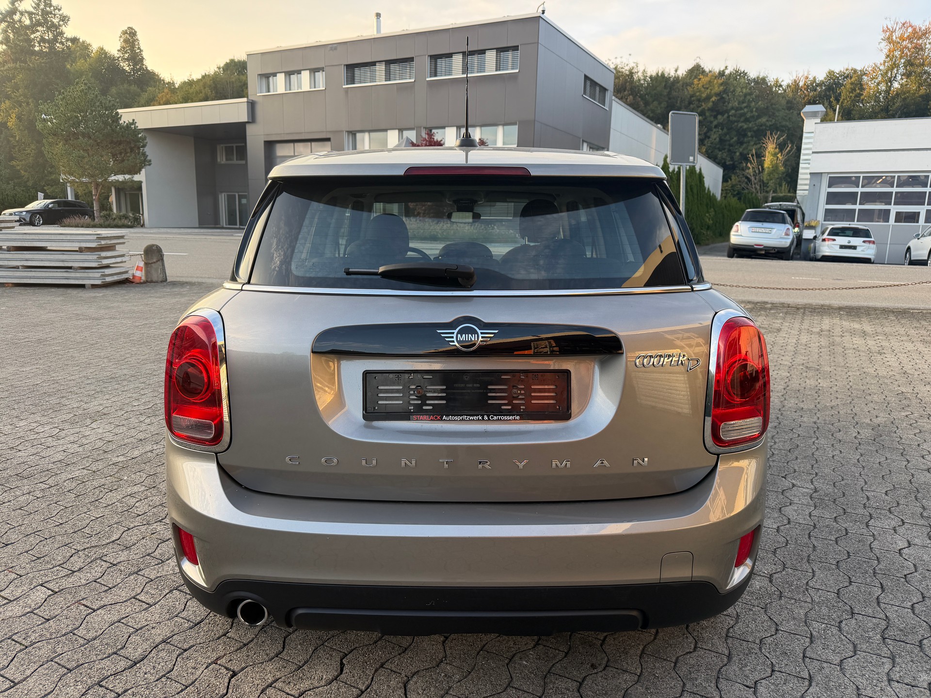 MINI Countryman Cooper D ALL4-showroom-element-3