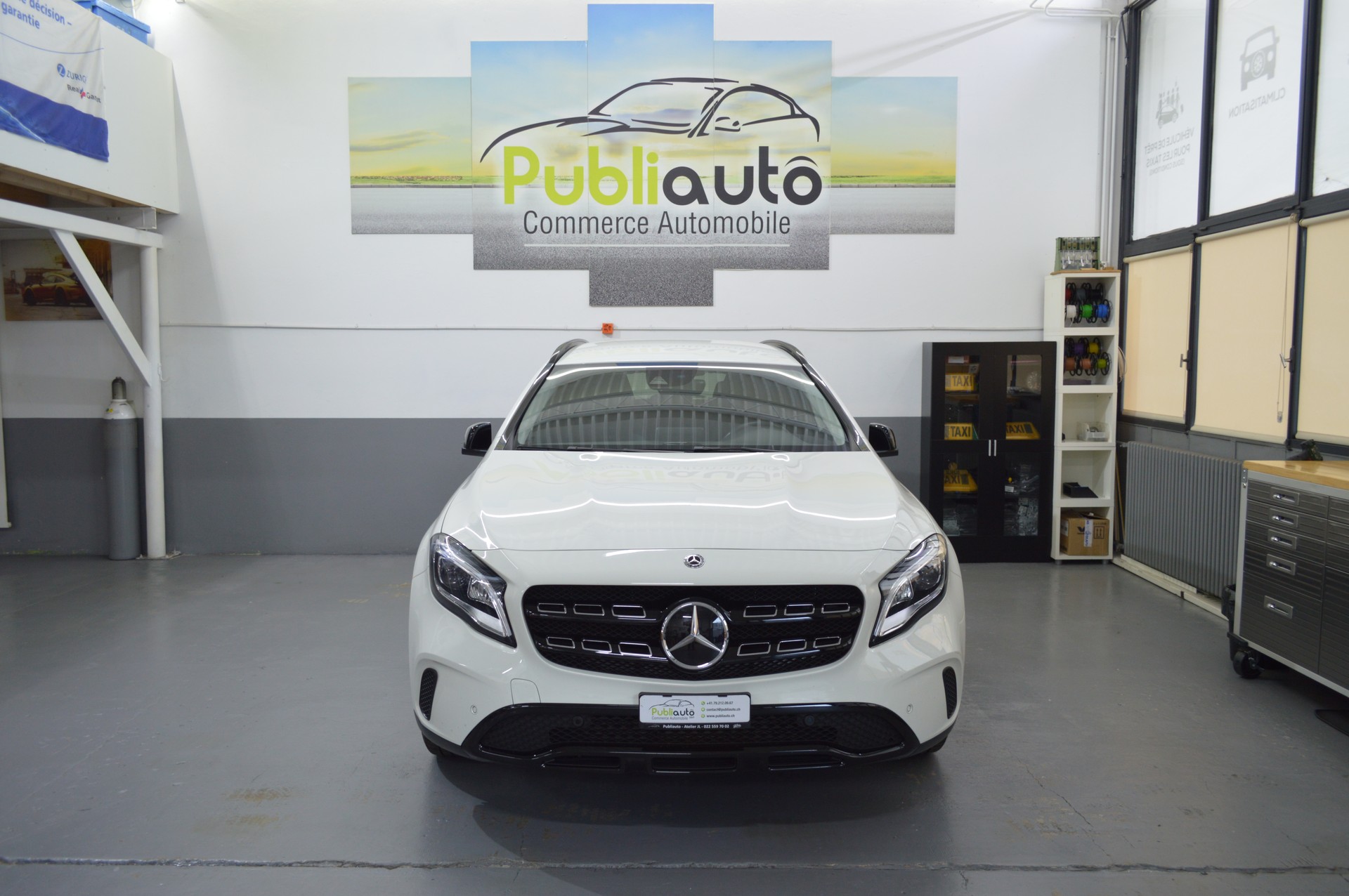 MERCEDES-BENZ GLA 250 AMG Line 4Matic 7G-DCT-image-1