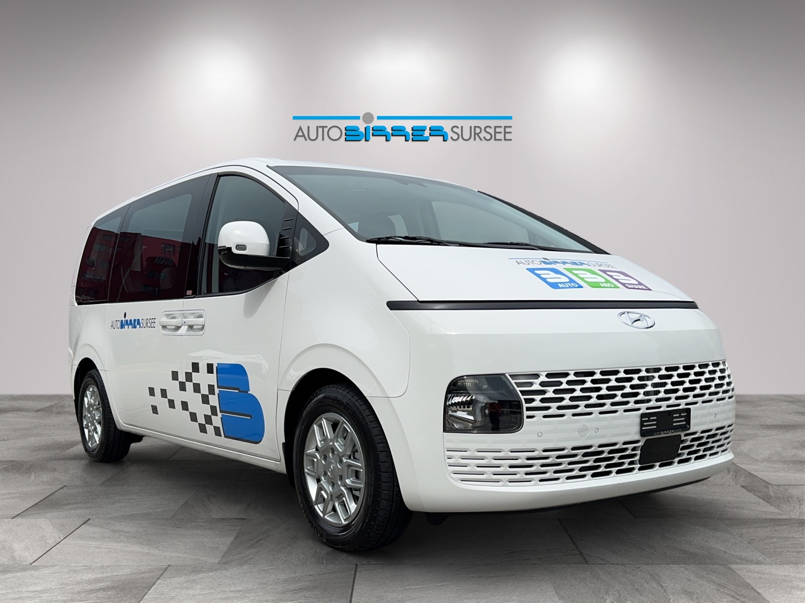 HYUNDAI Staria Wagon 2.2 CRDI Amplia-showroom-element-2