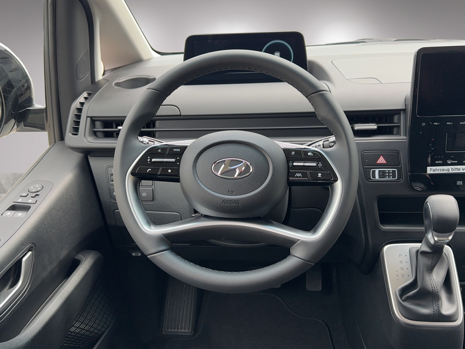 HYUNDAI Staria Wagon 2.2 CRDI Amplia-image-12