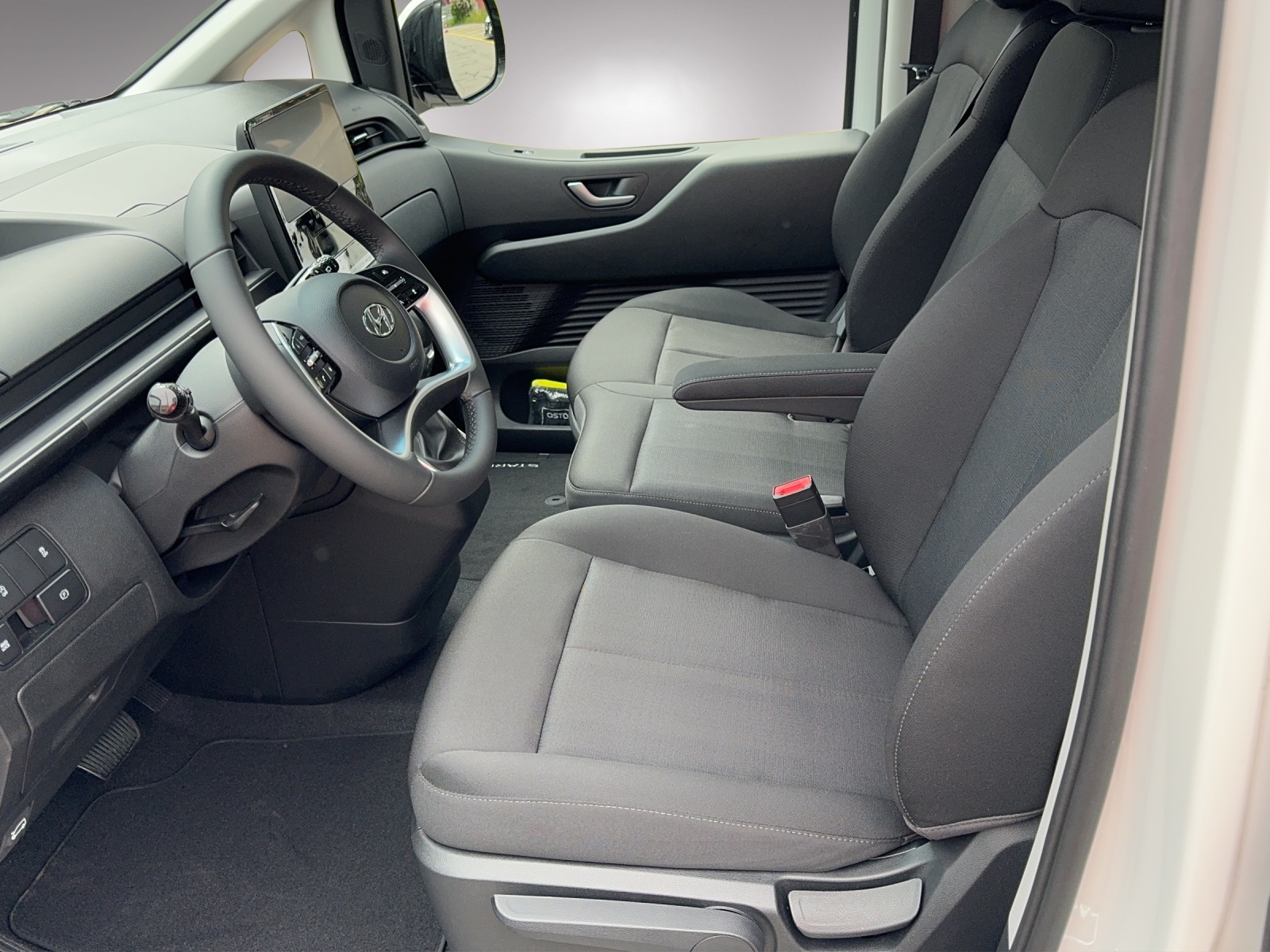 HYUNDAI Staria Wagon 2.2 CRDI Amplia-image-9