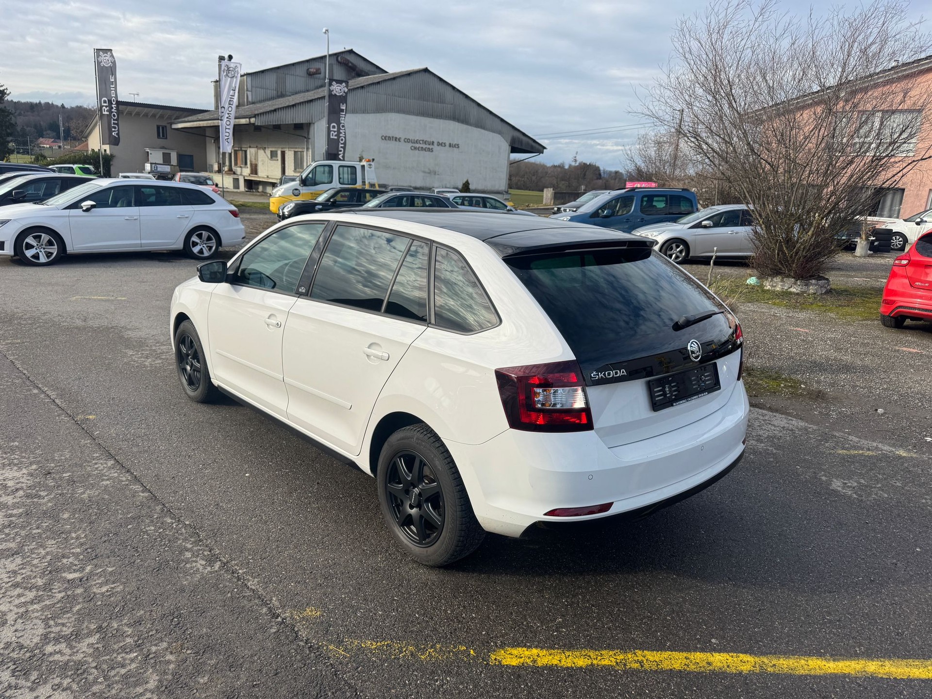 SKODA Rapid Spaceback 1.4 TSI Monte Carlo DSG-showroom-element-3