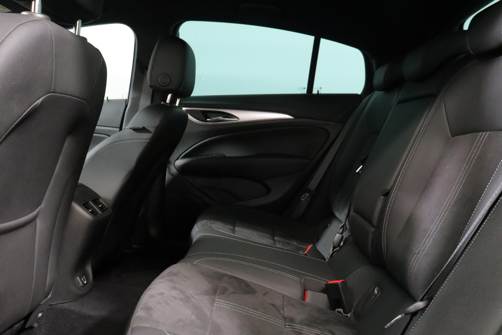 OPEL Insignia Grand Sport 2.0 T GSi AWD-showroom-element-3