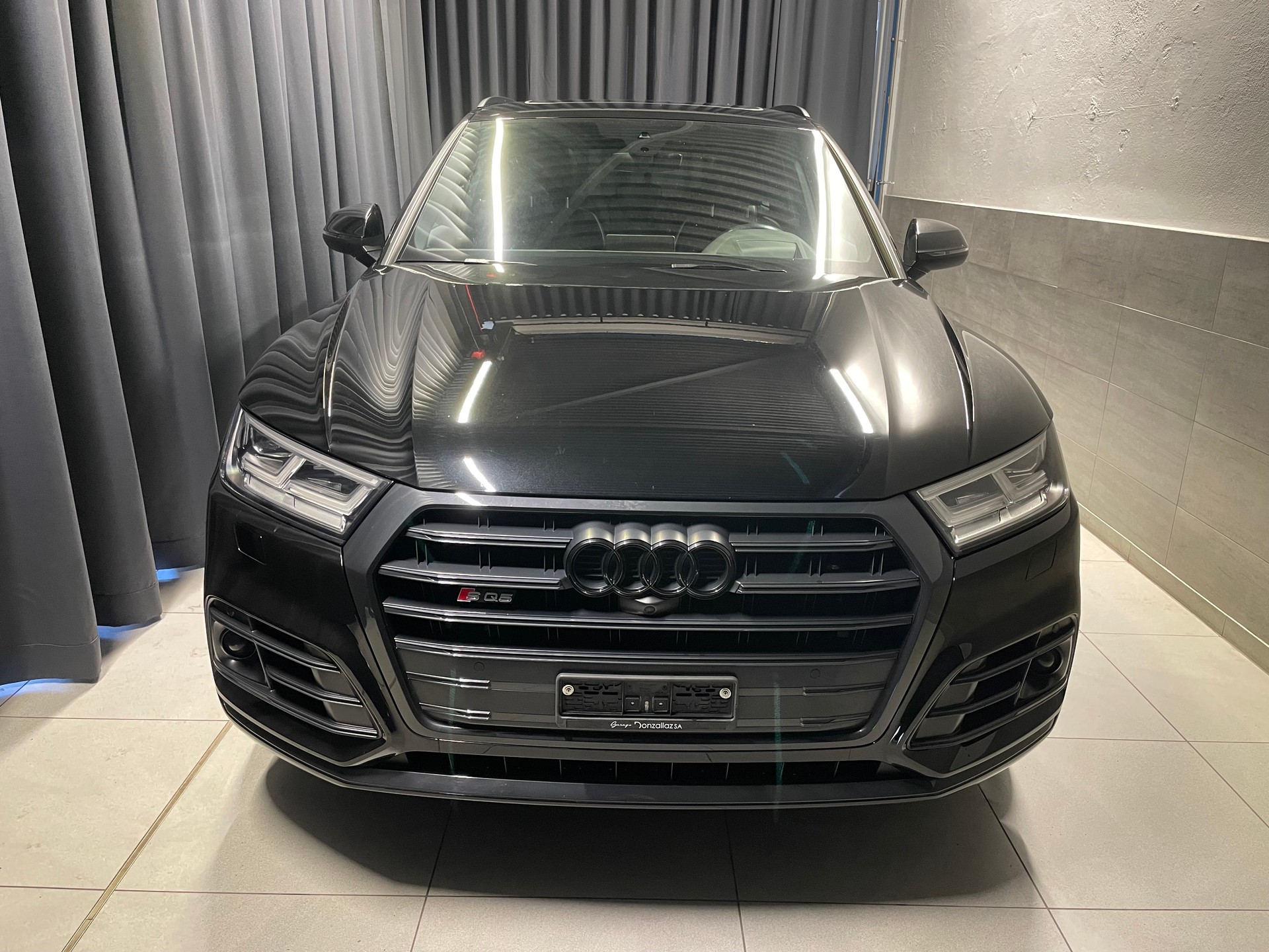 AUDI SQ5 3.0 TFSI S-line - ABT quattro S-tronic (2)-showroom-element-1