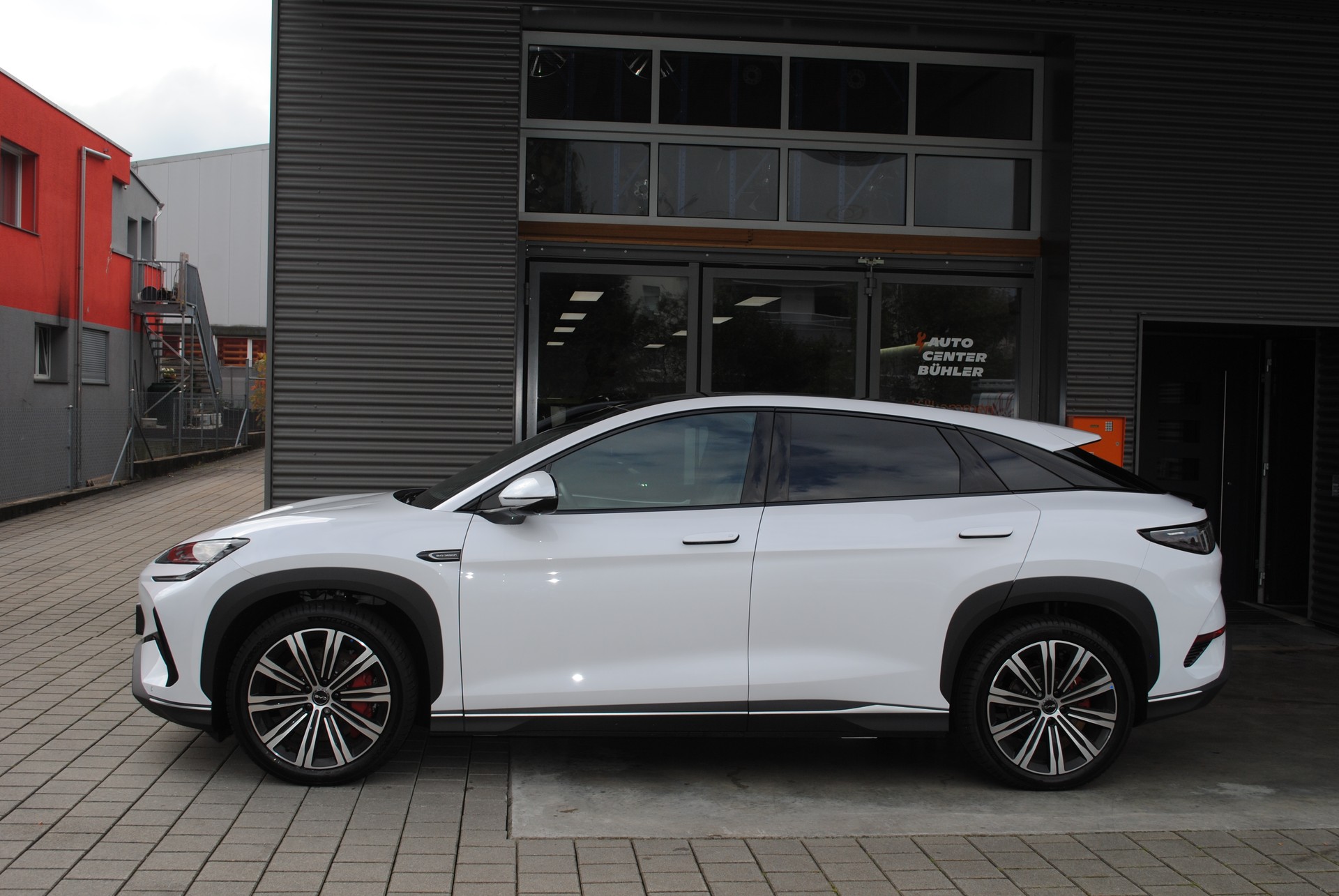 BYD Sealion 7 91,3 kWh Excellence AWD-image-4