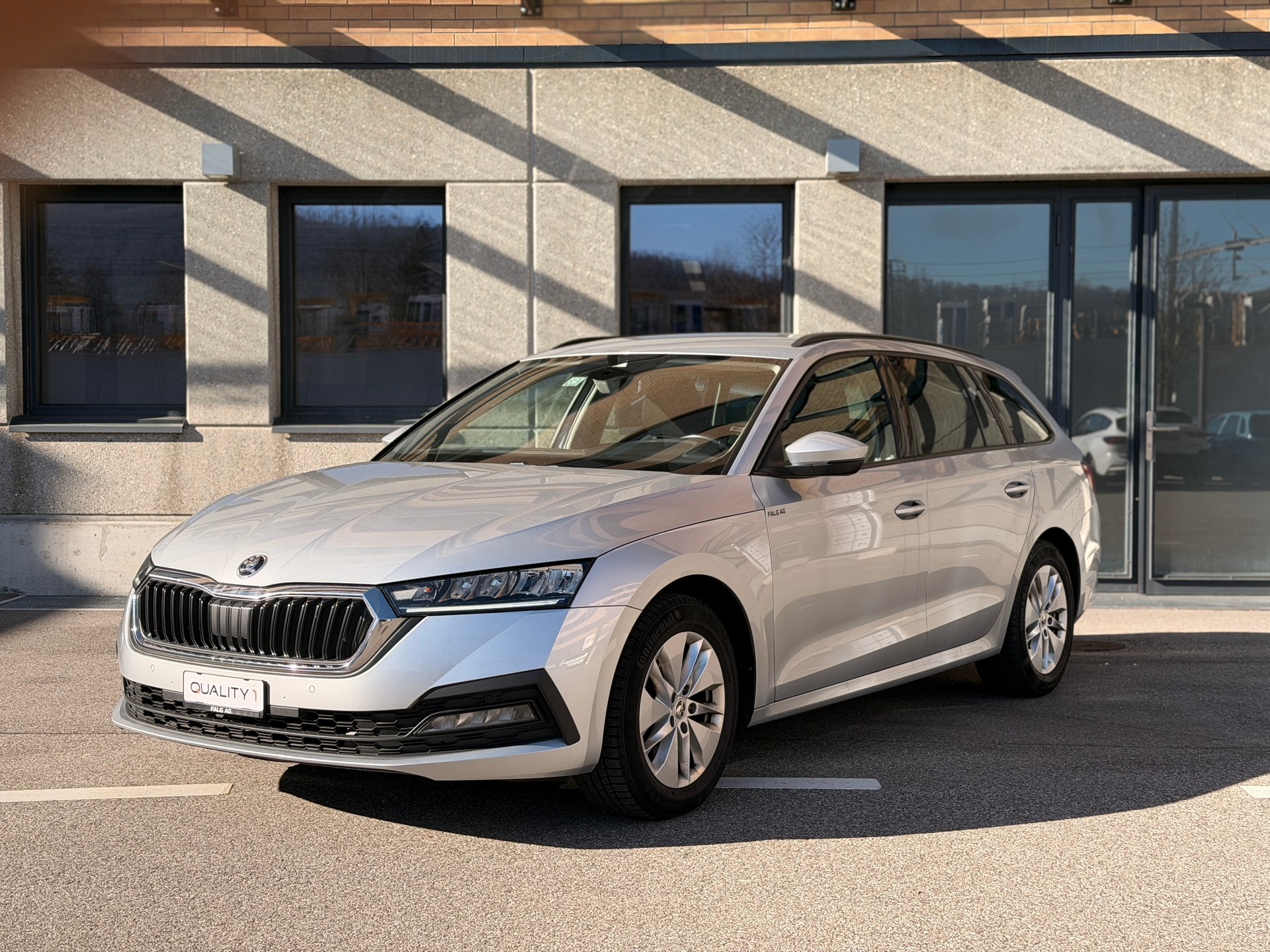 SKODA Octavia Combi 2.0 TDI DSG Ambition 4x4