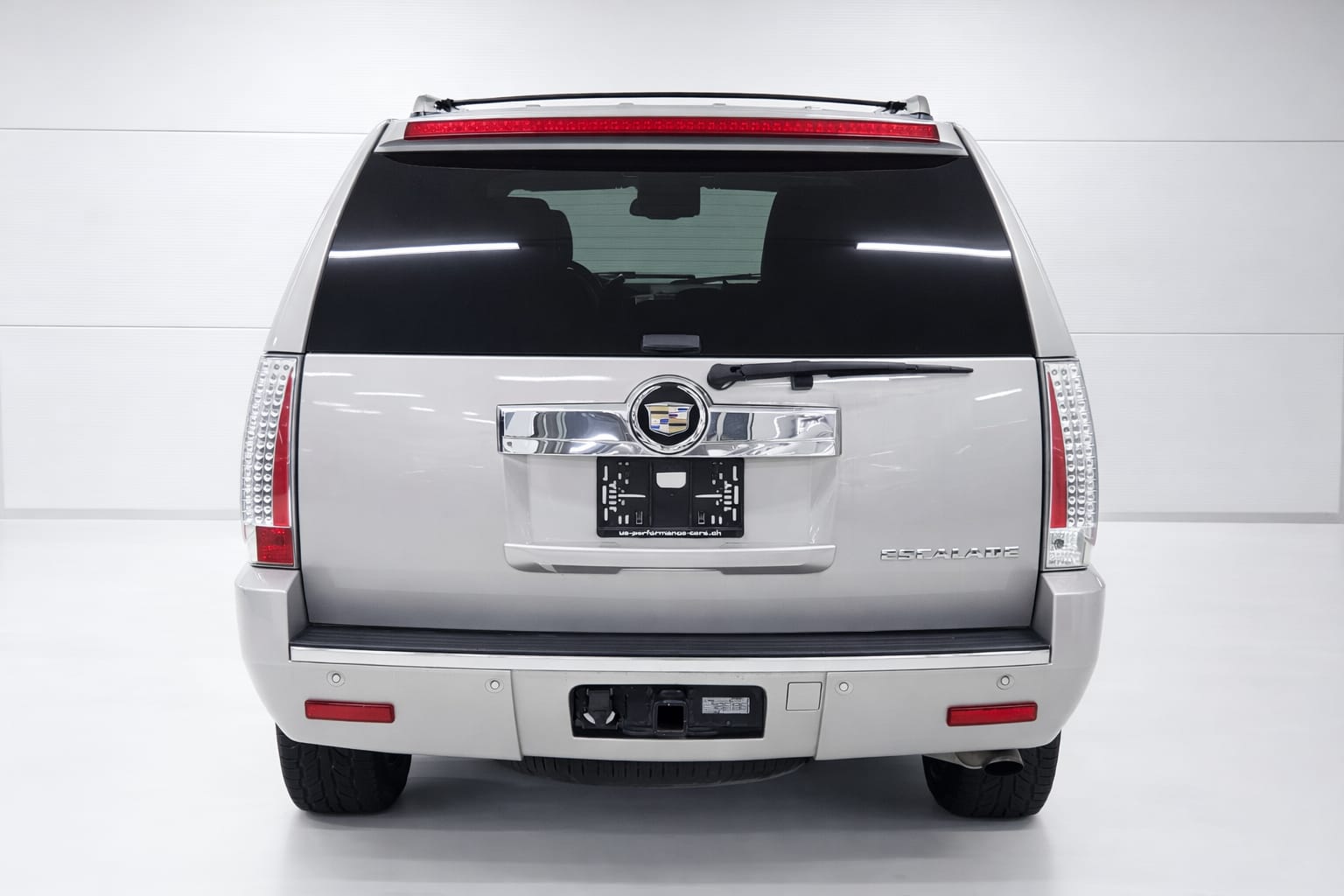 CADILLAC Escalade 6.2 Sport Luxury-showroom-element-2
