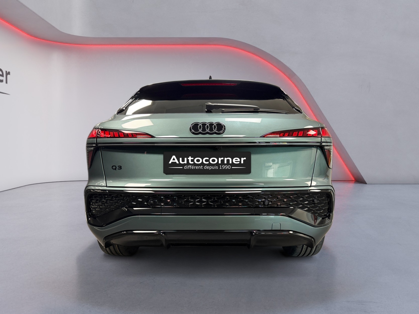 AUDI Q3 Sportback 110 kW TFSI S tronic-showroom-element-3