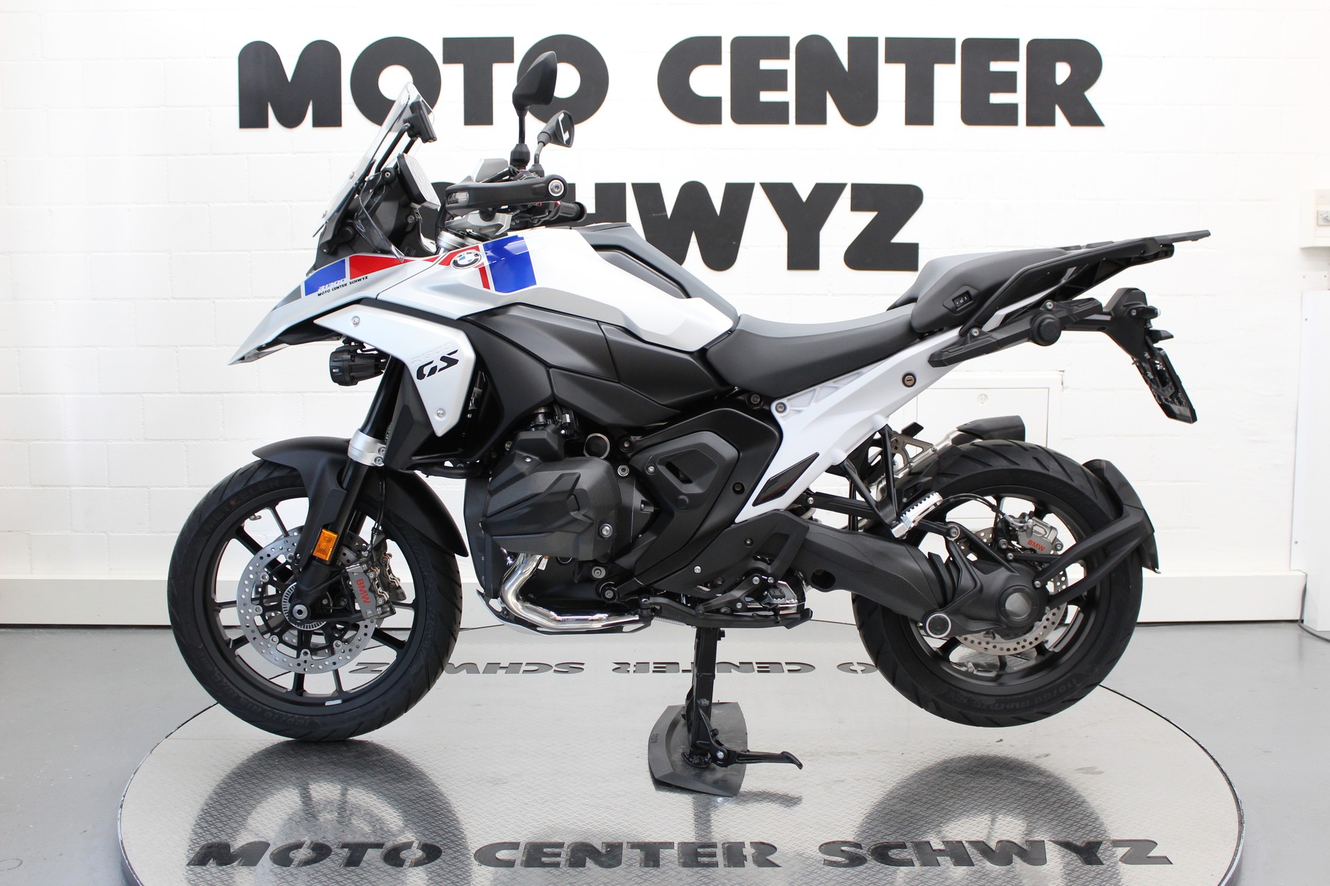 BMW R 1300 GS-image-4