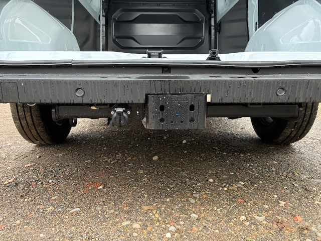 NISSAN INTERSTAR-image-8
