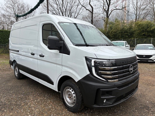 NISSAN INTERSTAR