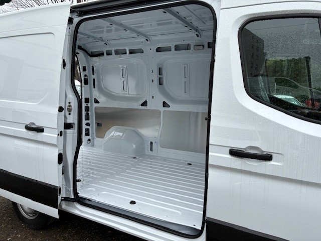 NISSAN INTERSTAR-image-4