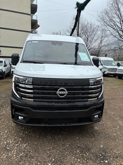 NISSAN INTERSTAR-image-3