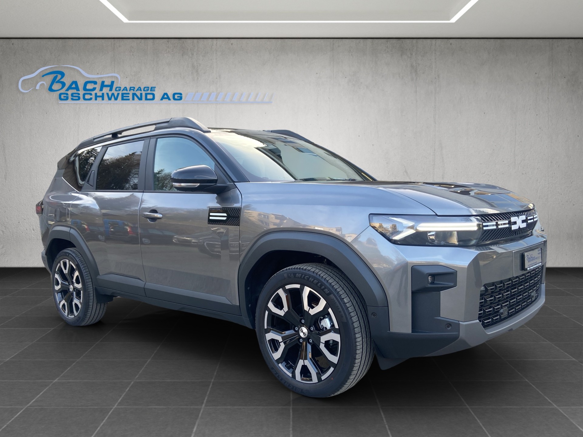 DACIA Bigster HEV 155 Journey-showroom-element-1