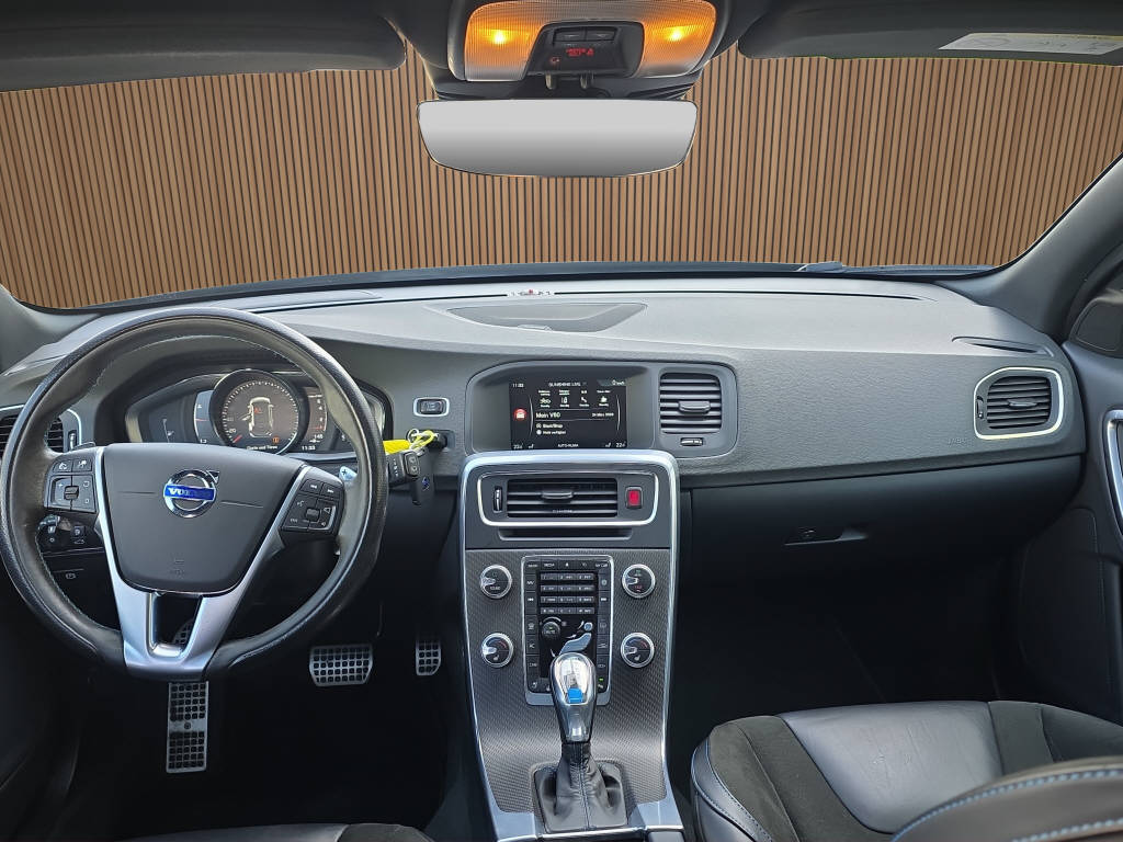 VOLVO V60 2.0 T6 Polestar AWD-image-17