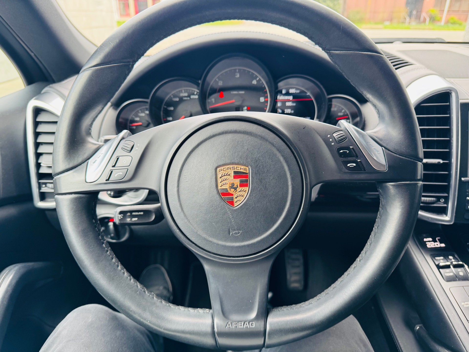 PORSCHE Cayenne Diesel-image-16
