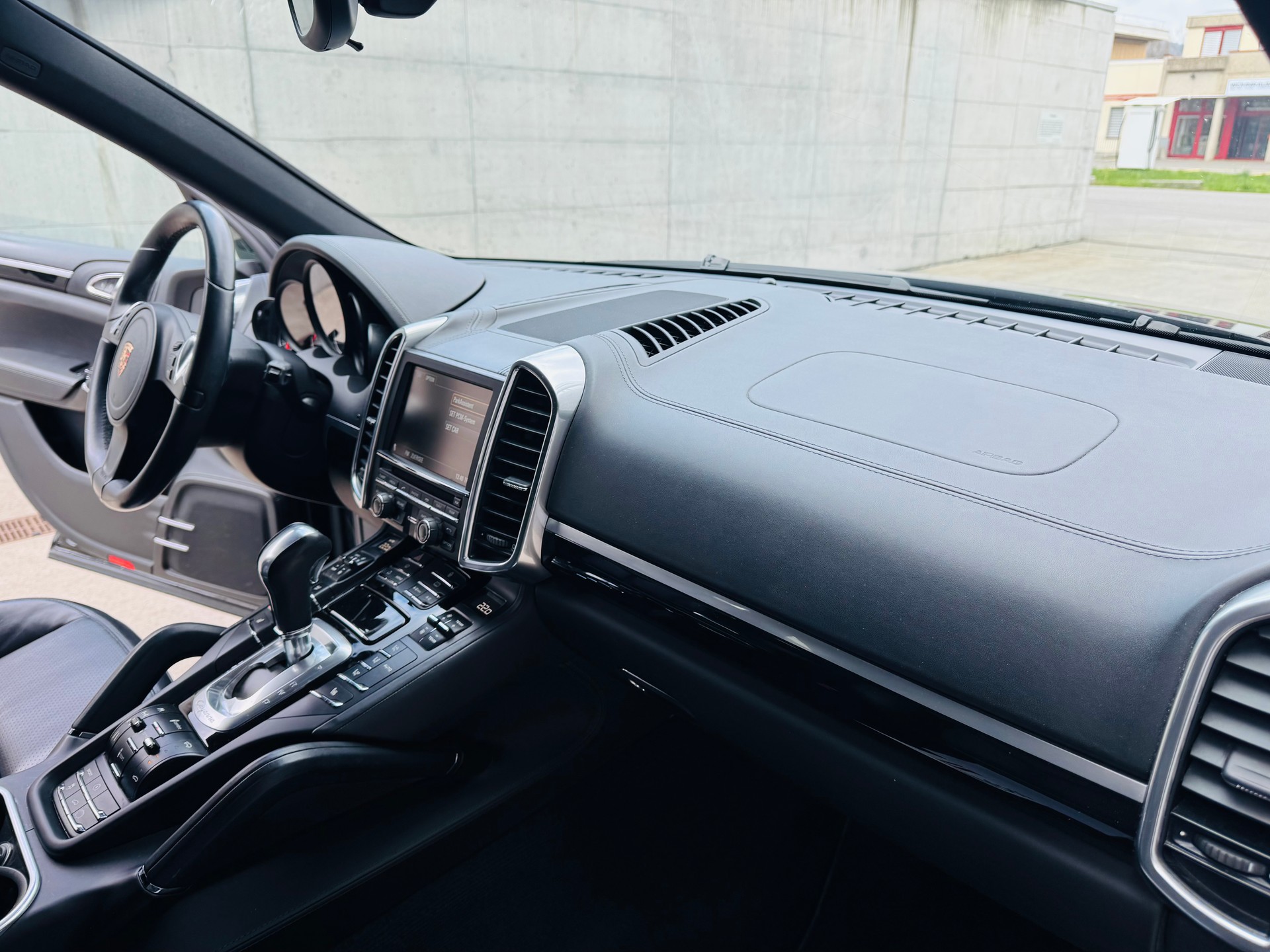 PORSCHE Cayenne Diesel-image-15