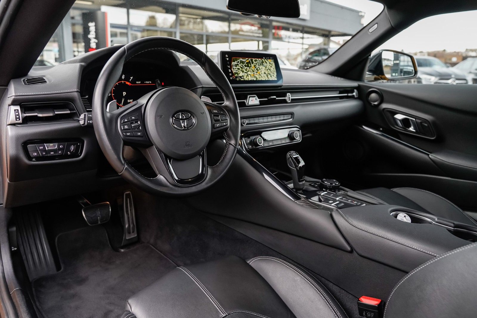 TOYOTA Supra GR 3.0i Performance-image-4