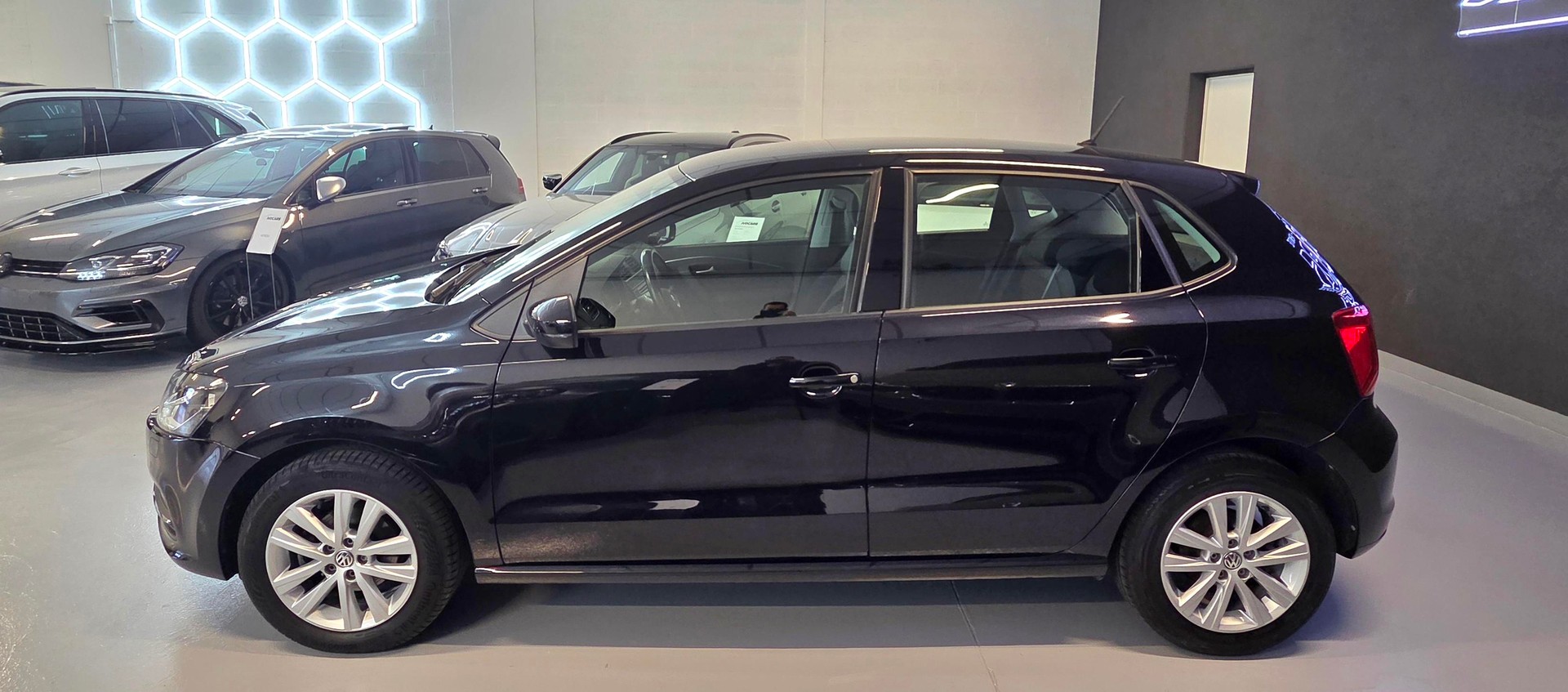 VW Polo 1.2 TSI BMT Comfortline DSG-image-2